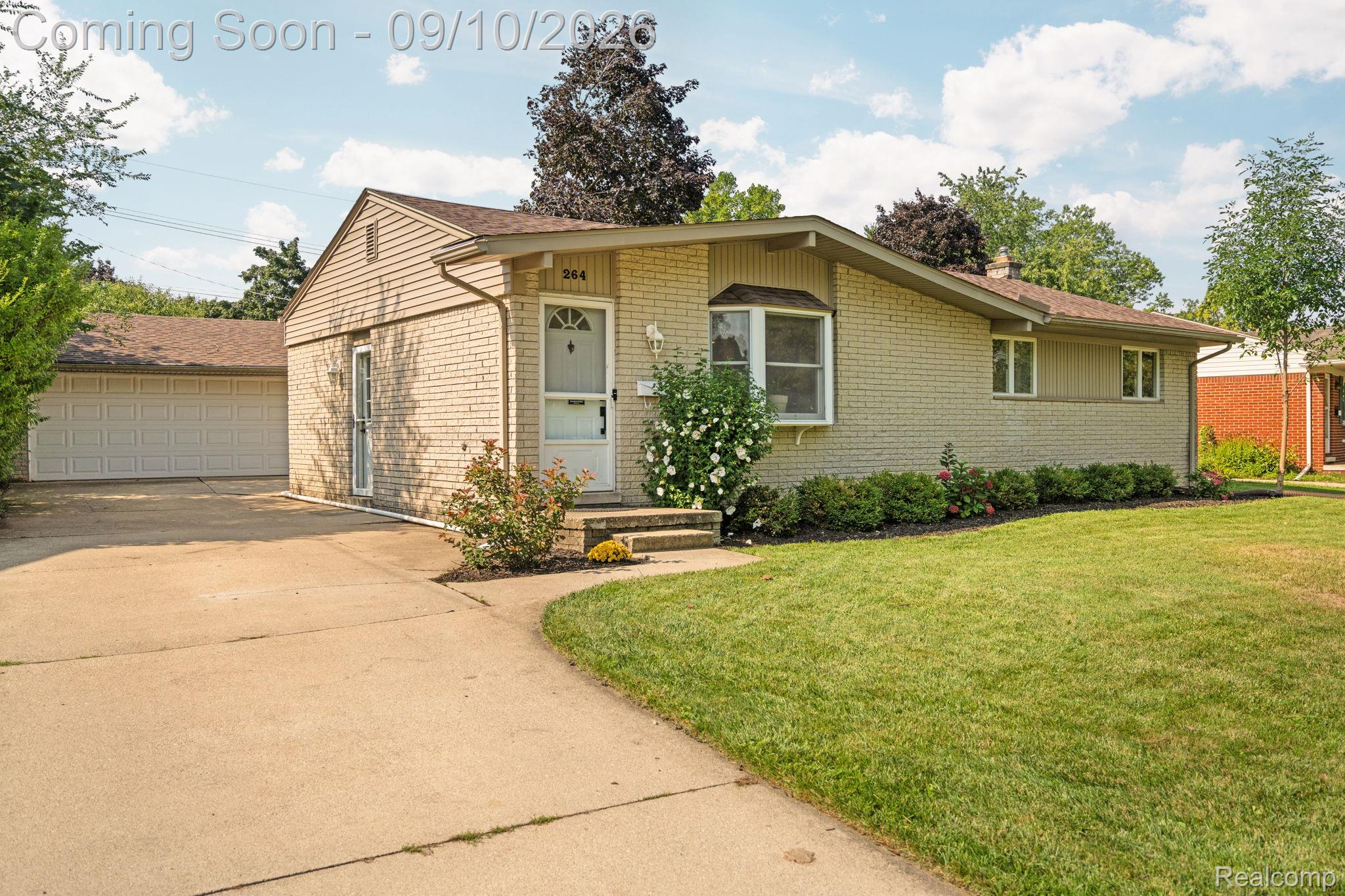 264 Nichols Drive Property Photo 1