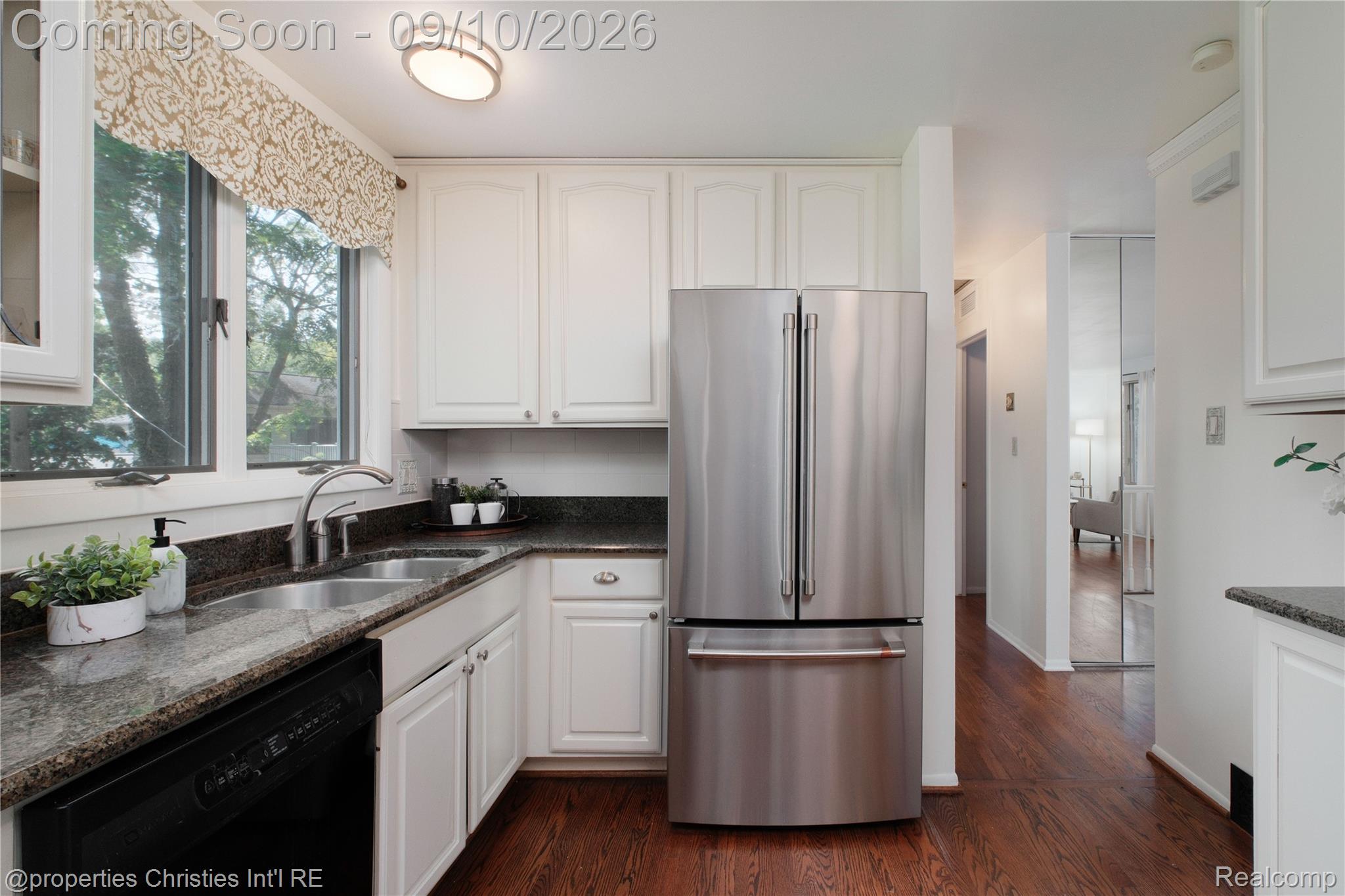 416 Welch Road Property Photo 12