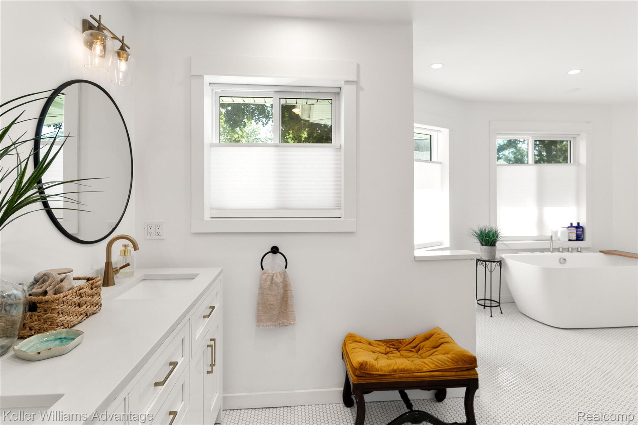 8806 Charbane Avenue Property Photo 31