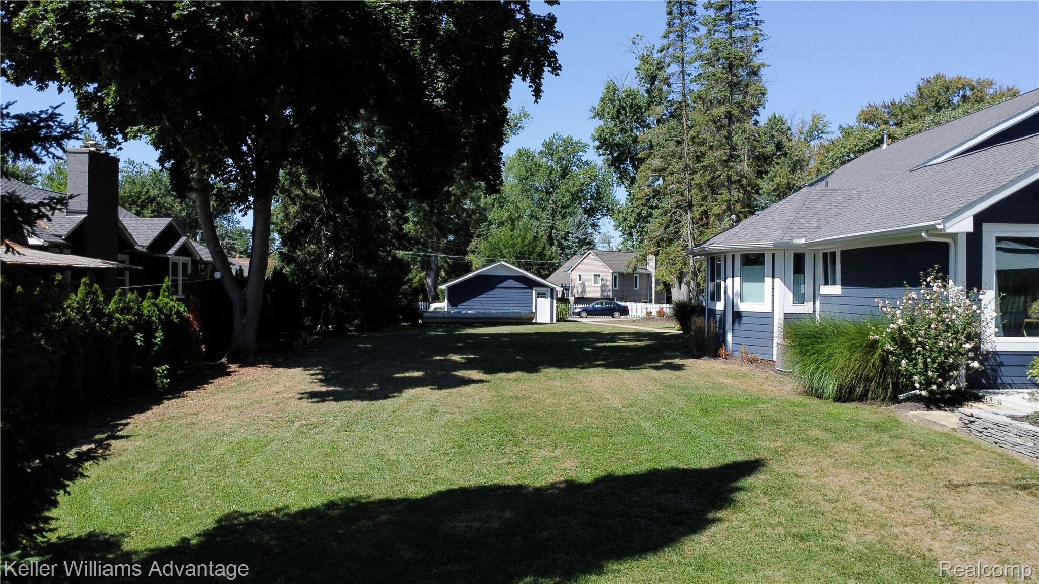 8806 Charbane Avenue Property Photo 63