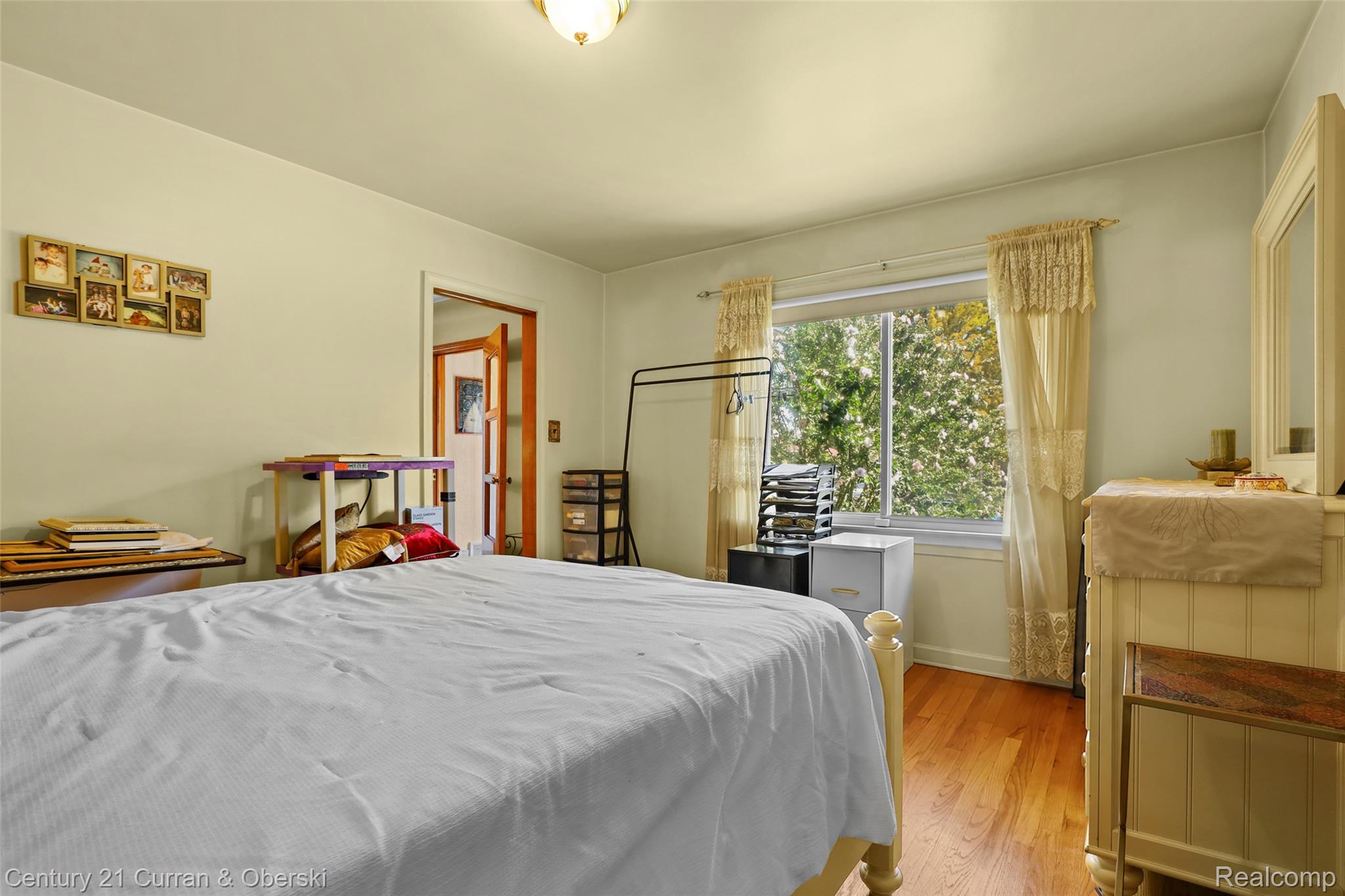 6151 Oakman Boulevard Property Photo 19