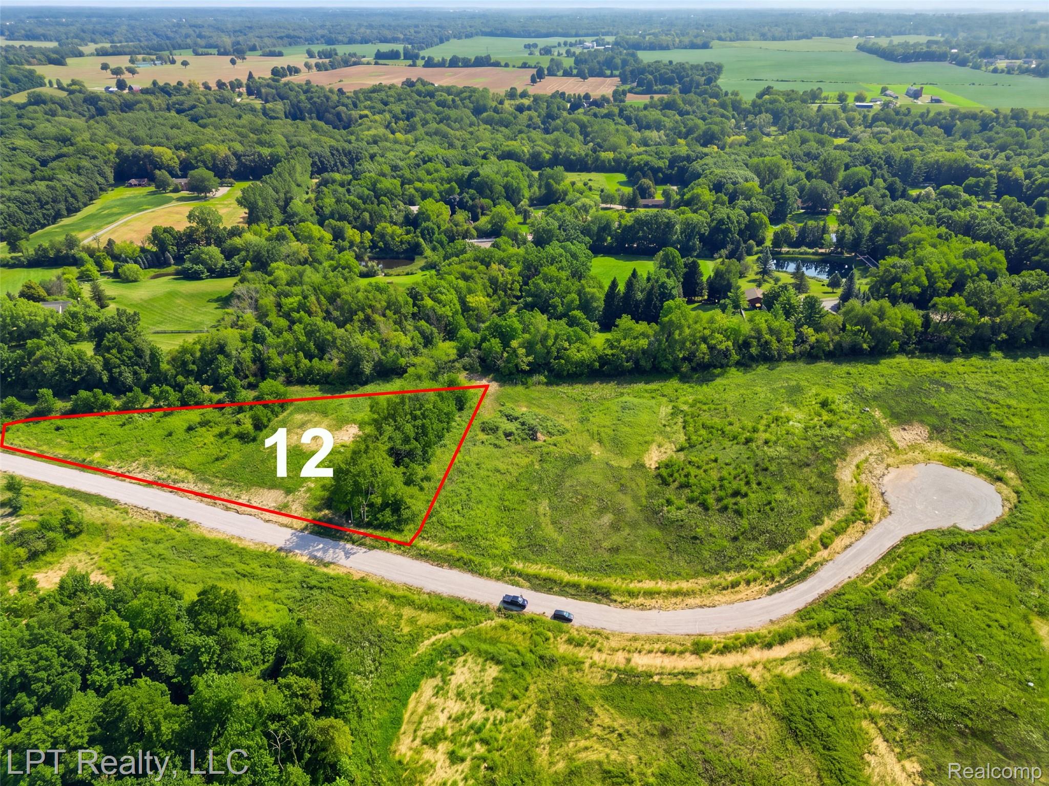 9551 Creekside Drive Property Photo 1