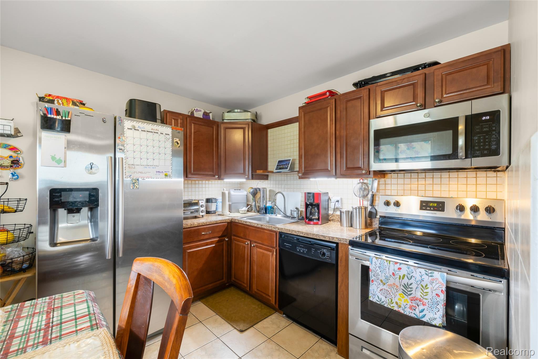 2378 River Drive Property Photo 9