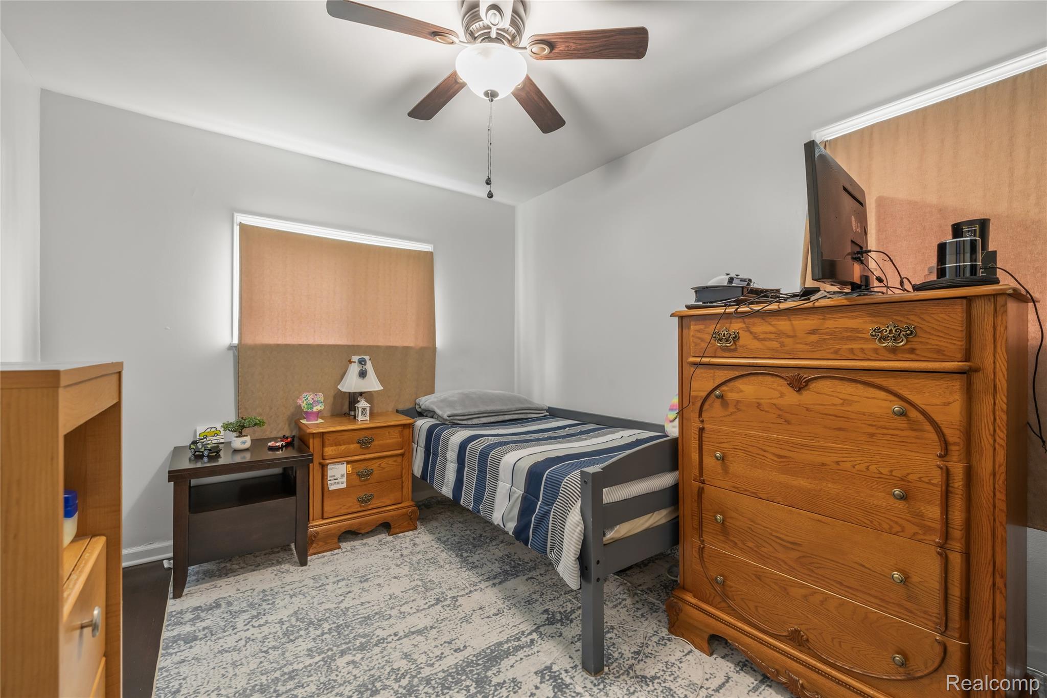 2378 River Drive Property Photo 15