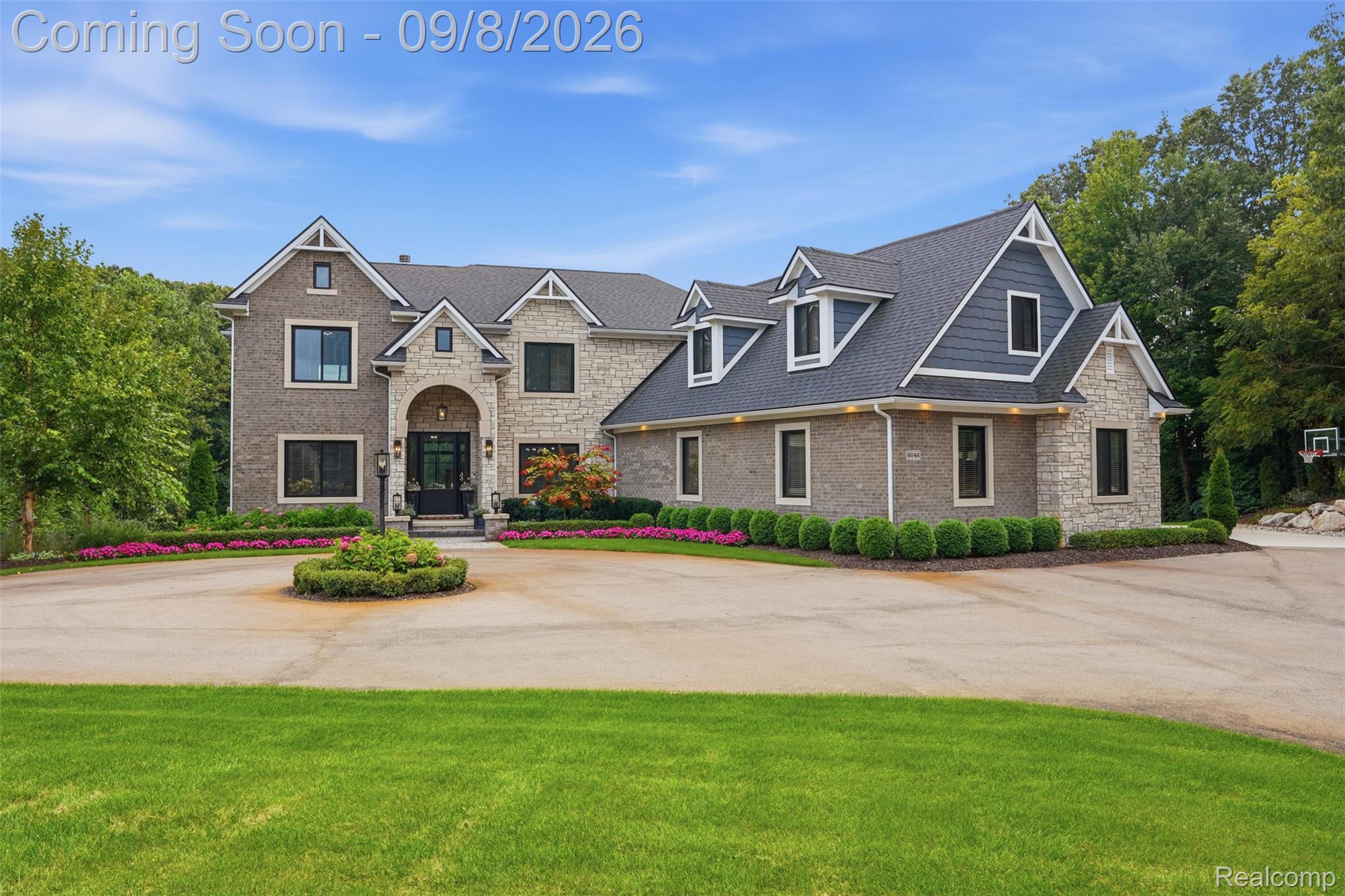 9046 Northpointe Ridge Property Photo 1