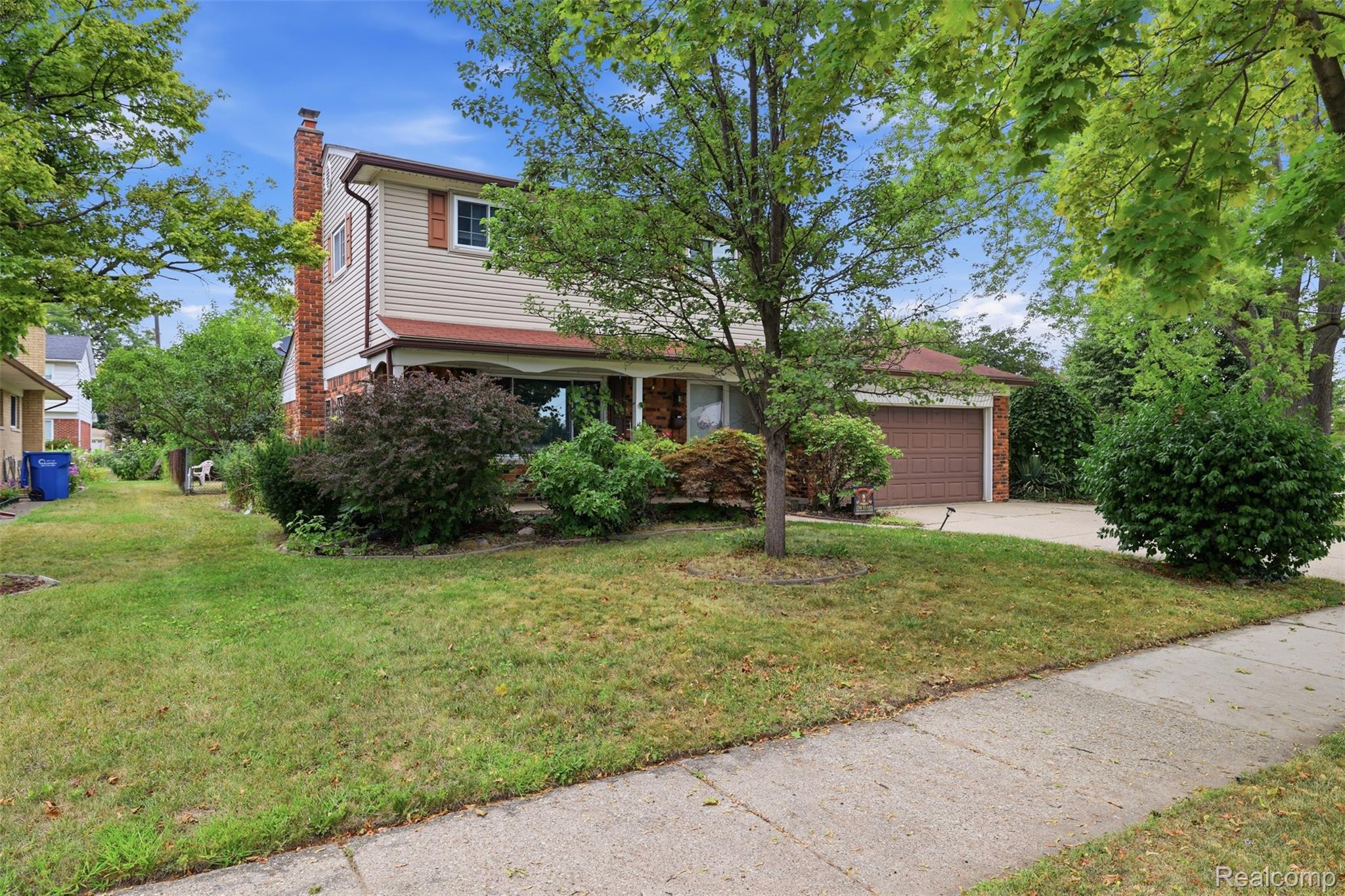 2747 Cromie Court Property Photo 3