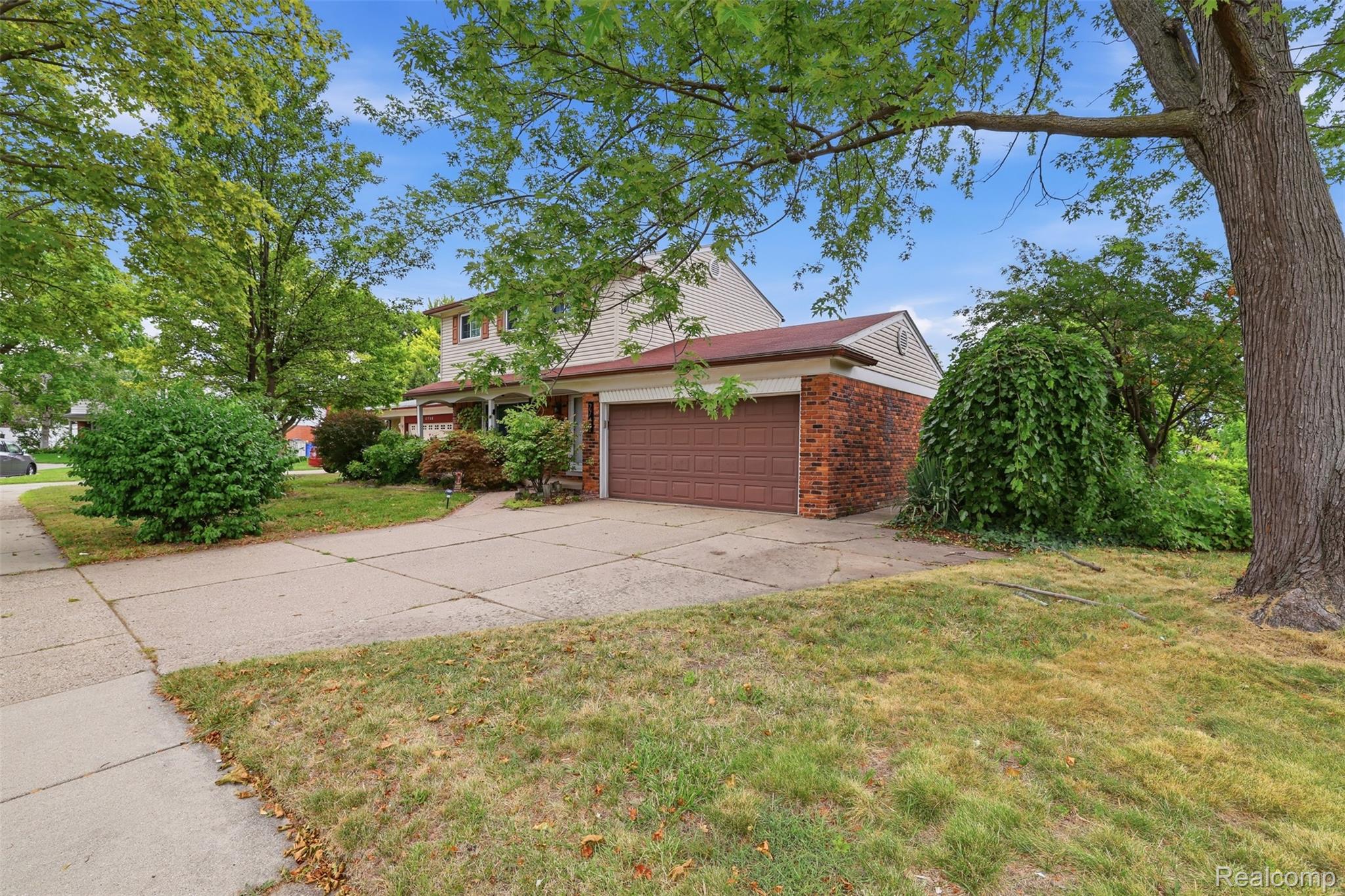 2747 Cromie Court Property Photo 4