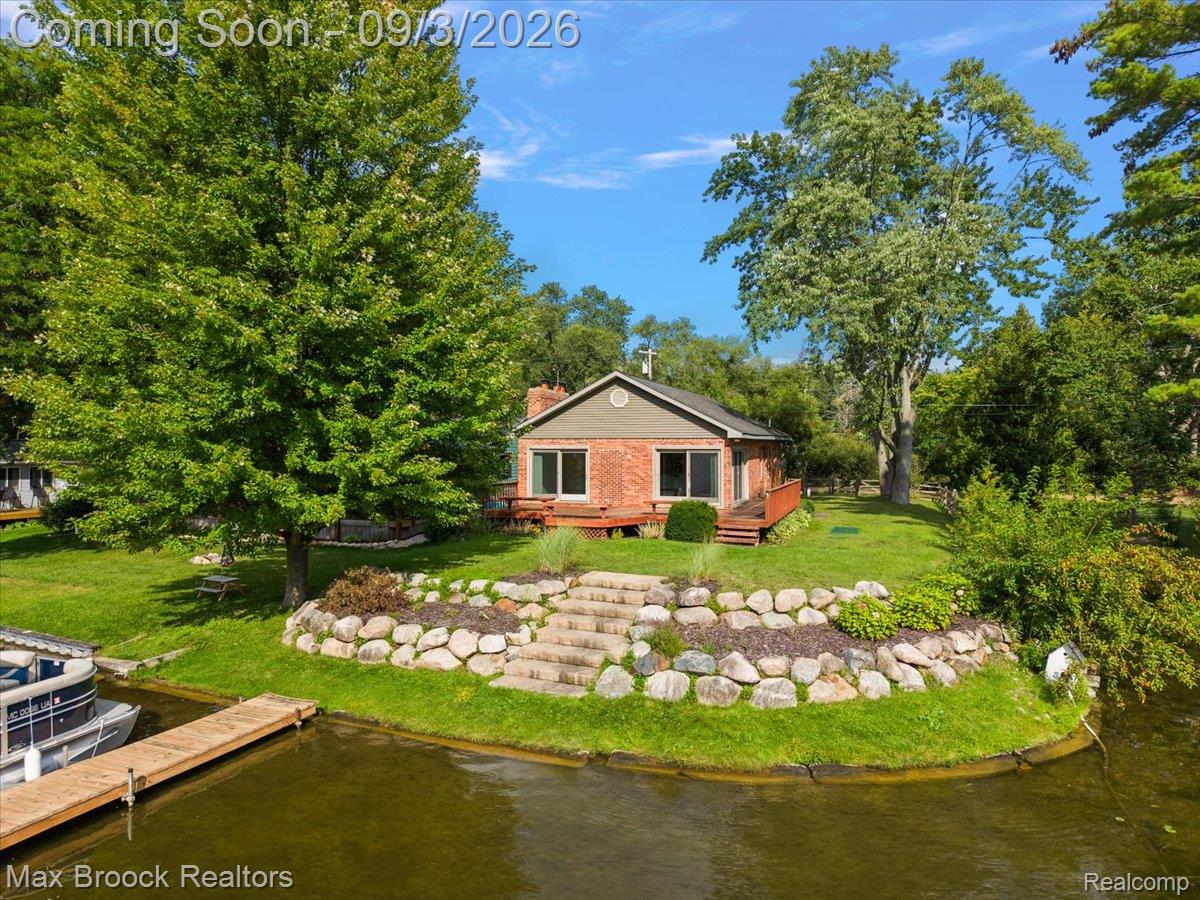 1930 Lake Pointe Drive Property Photo 1