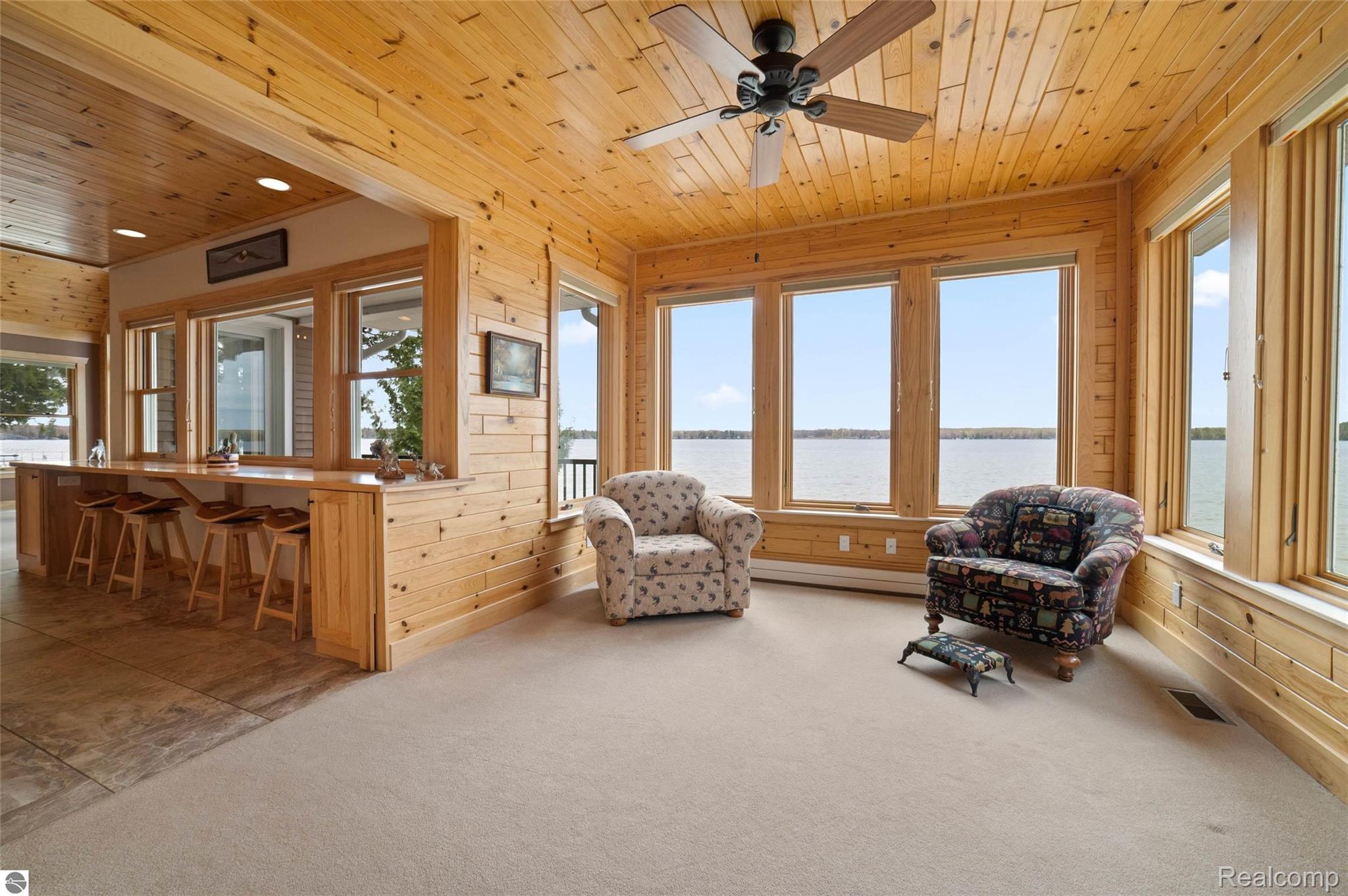 4805 E Shore Drive Property Photo 19