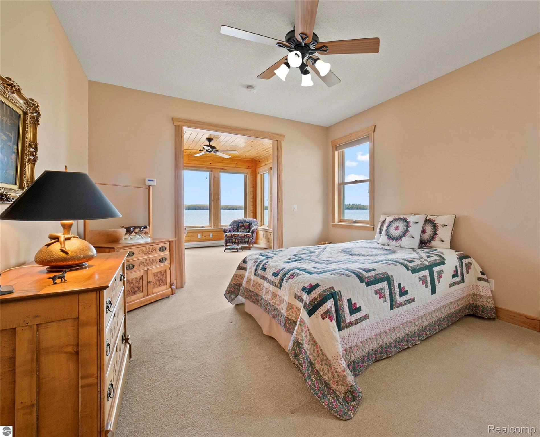 4805 E Shore Drive Property Photo 21