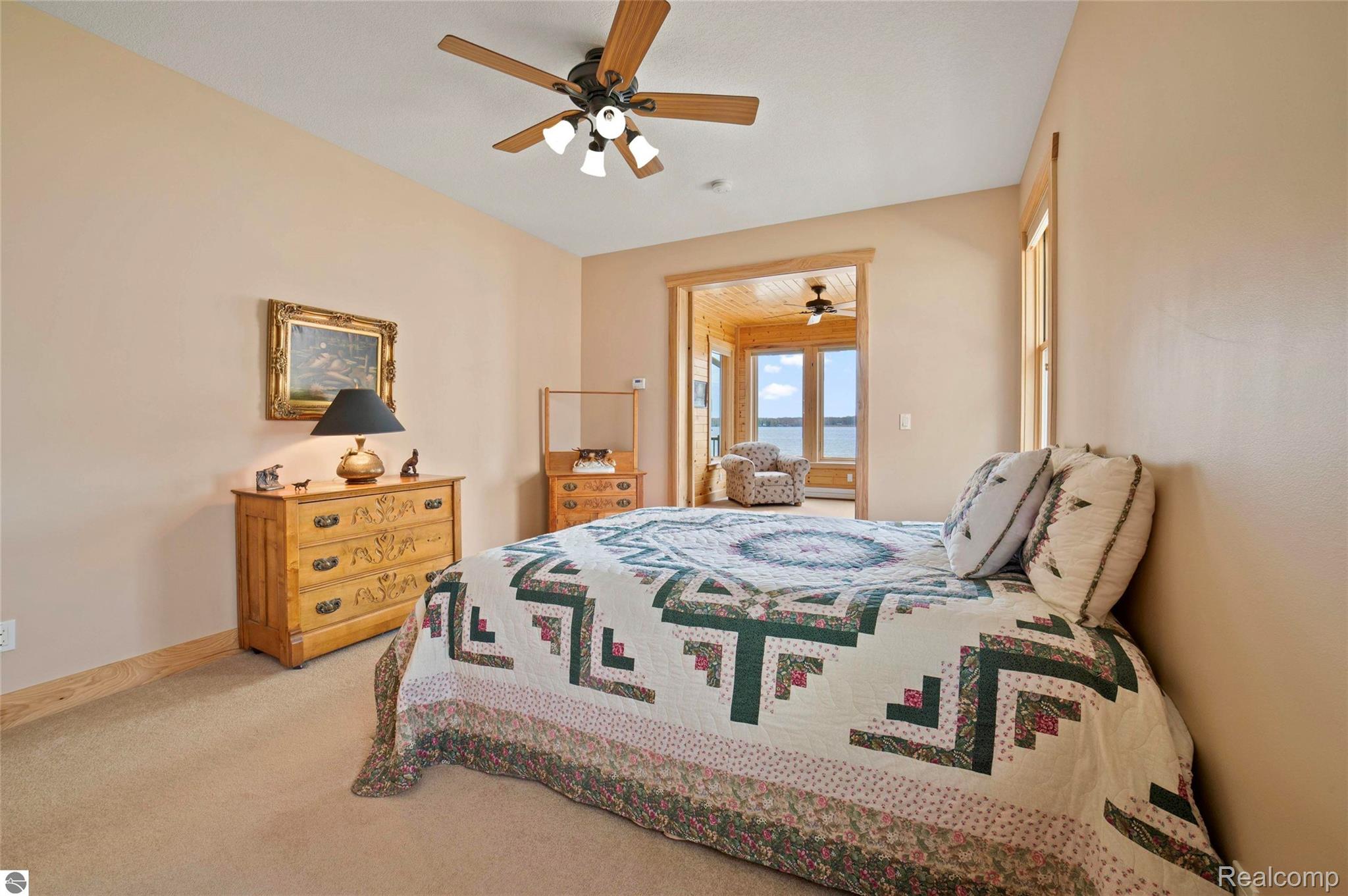 4805 E Shore Drive Property Photo 22