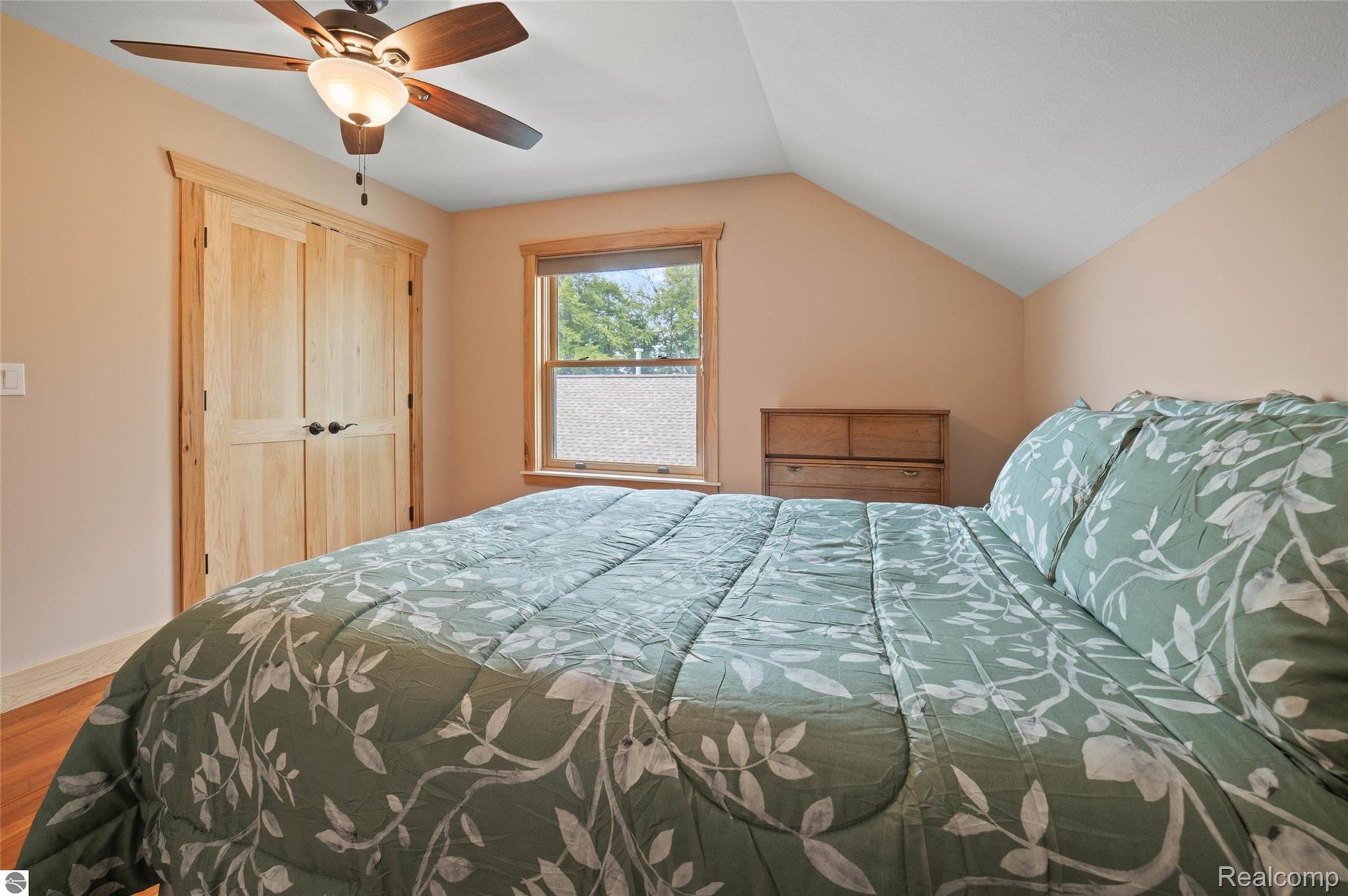 4805 E Shore Drive Property Photo 34