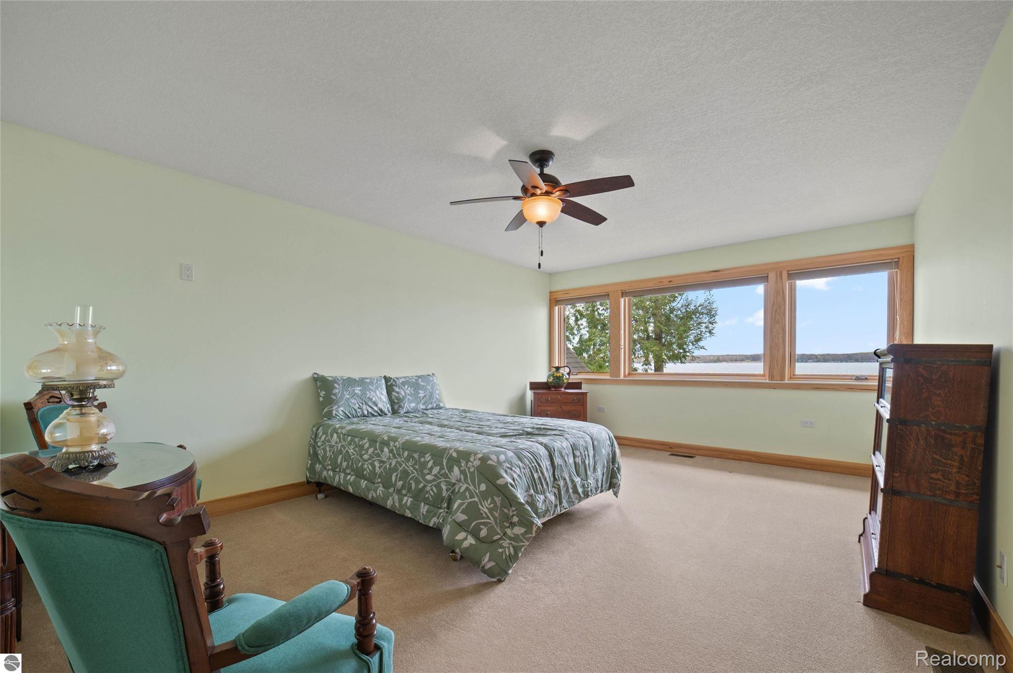 4805 E Shore Drive Property Photo 36