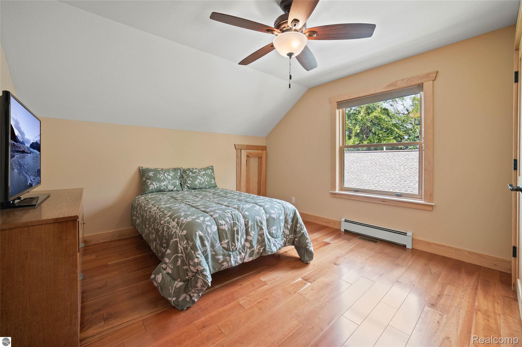4805 E Shore Drive Property Photo 37
