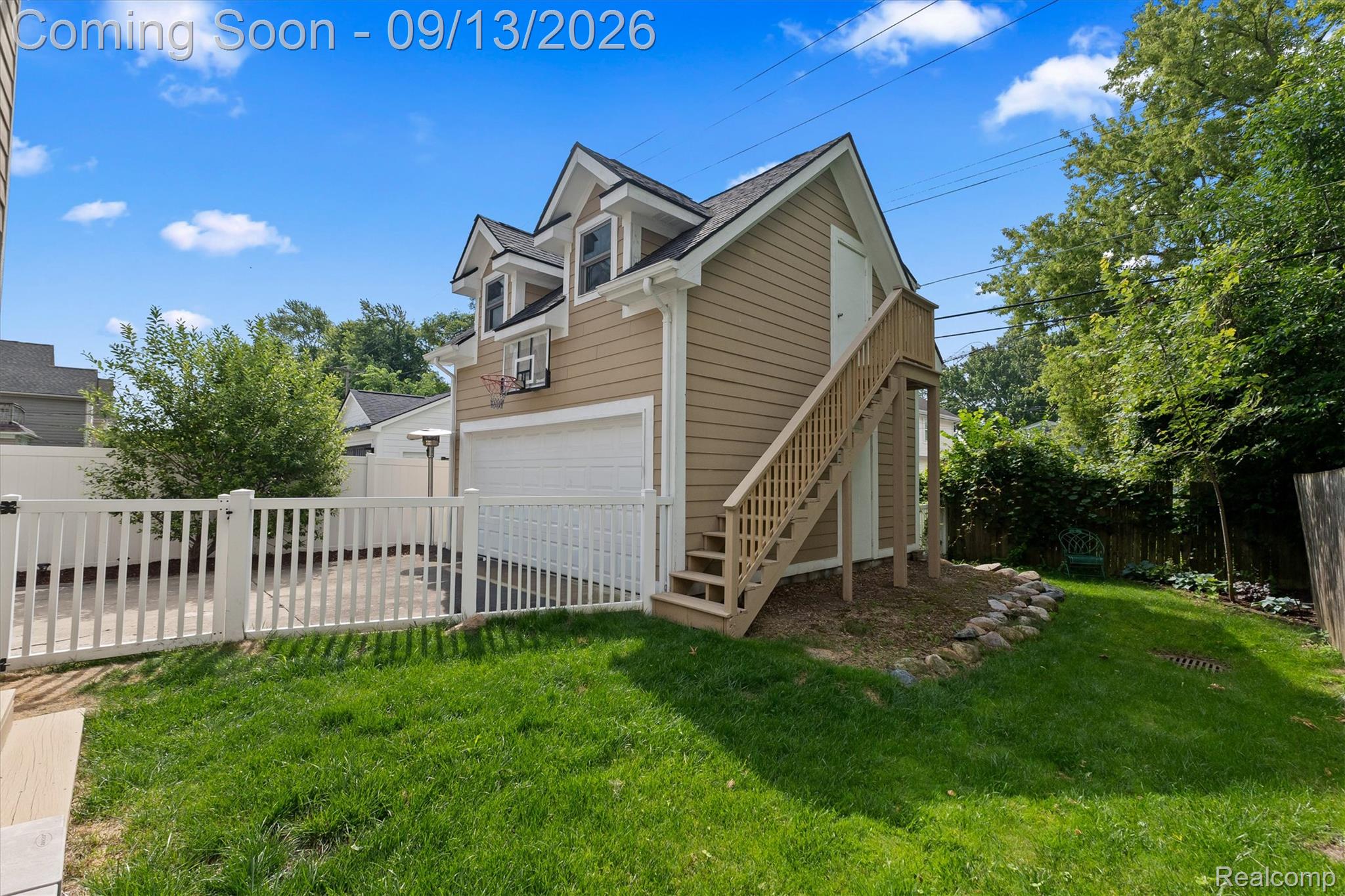 1240 Bird Avenue Property Photo 16
