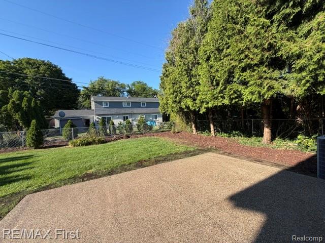 971 Canterbury Road Property Photo 8