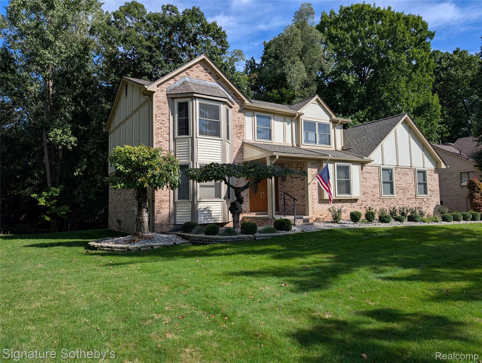 5303 Woodrun Drive Property Photo 1
