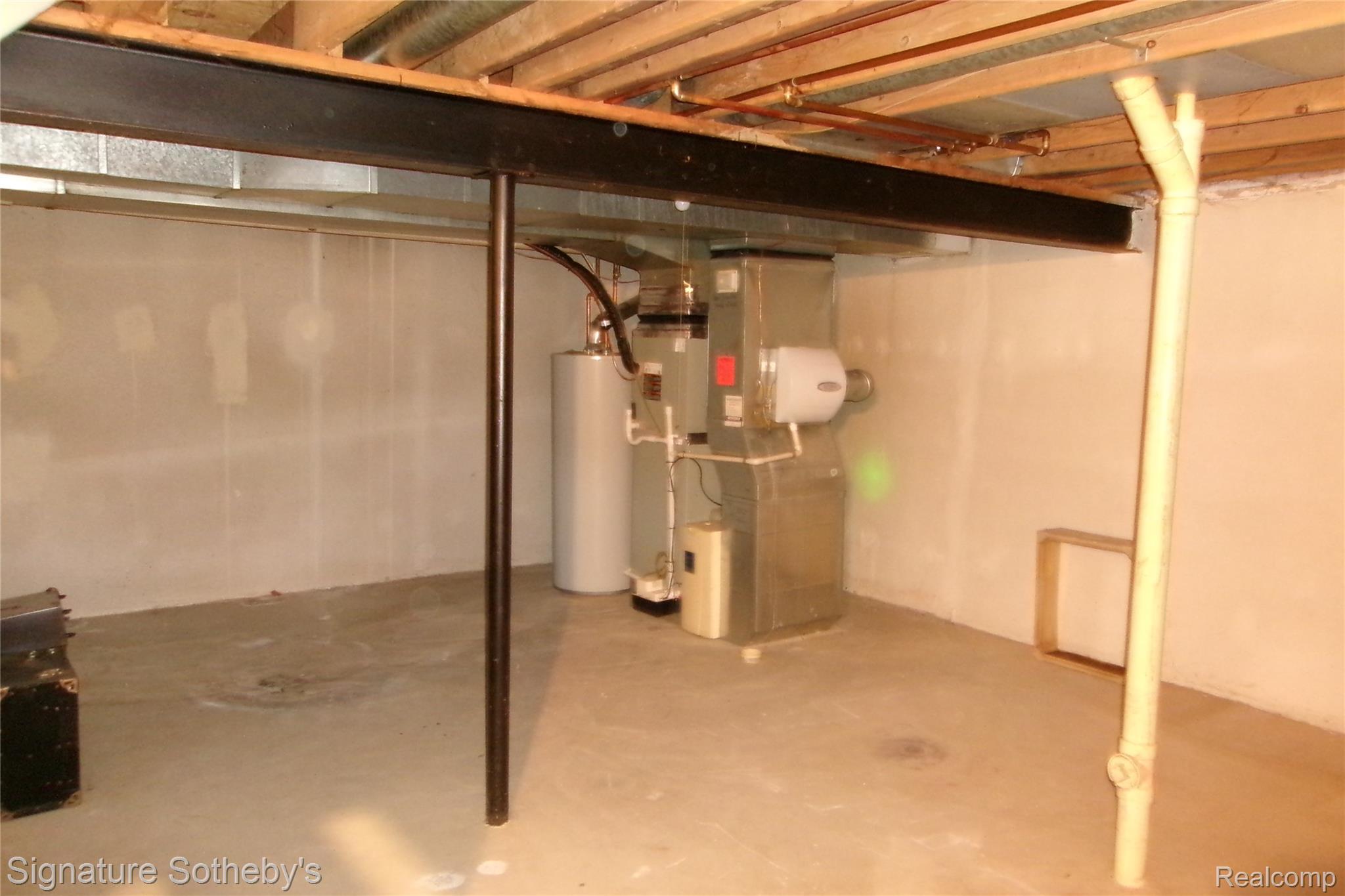 5303 Woodrun Drive Property Photo 18