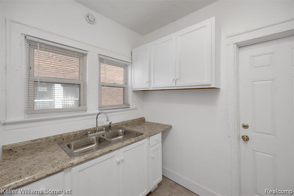 4281 Duane Street - Unit 2 Property Photo 7