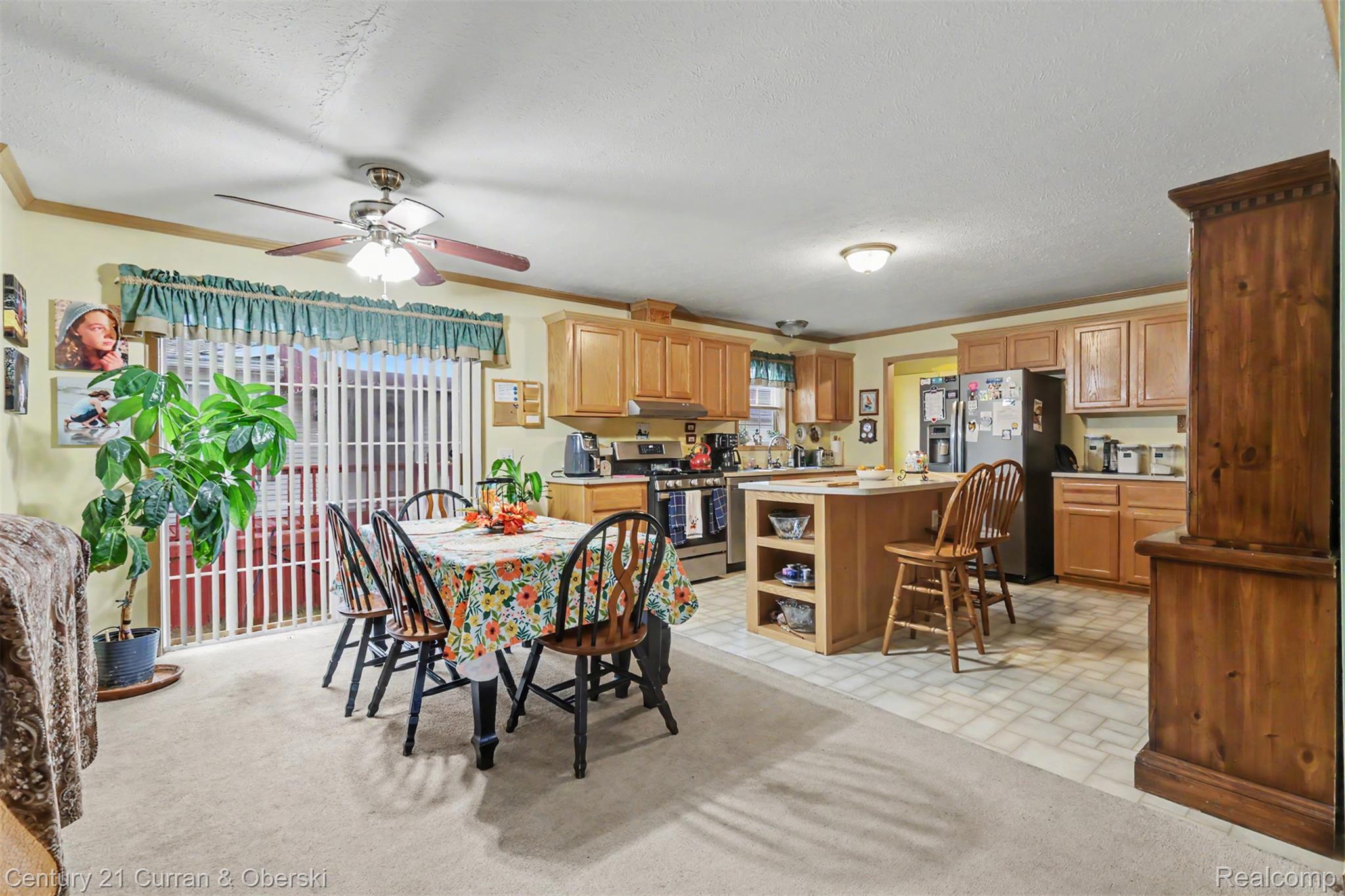 24519 Manchester Property Photo 7