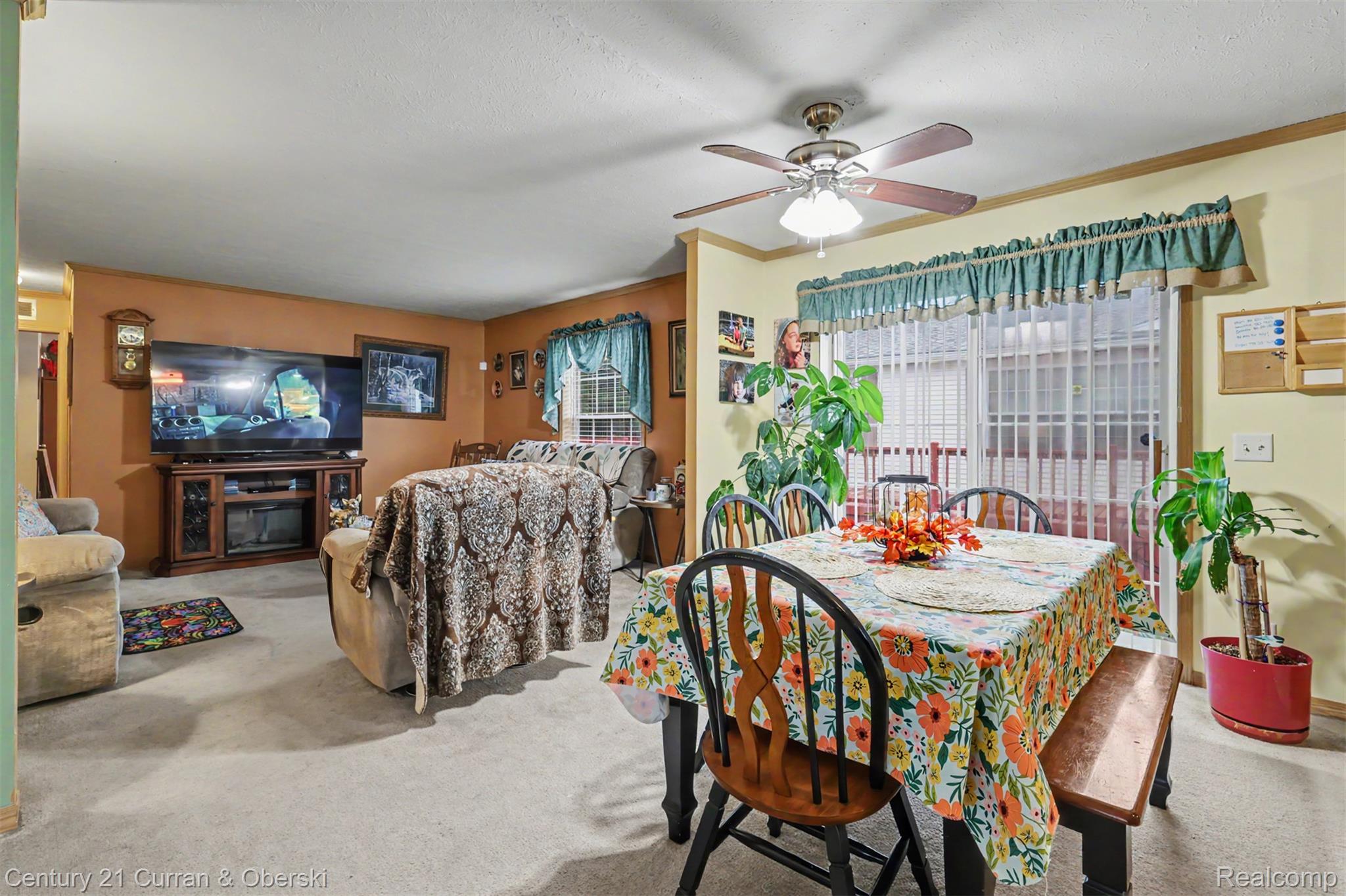 24519 Manchester Property Photo 8
