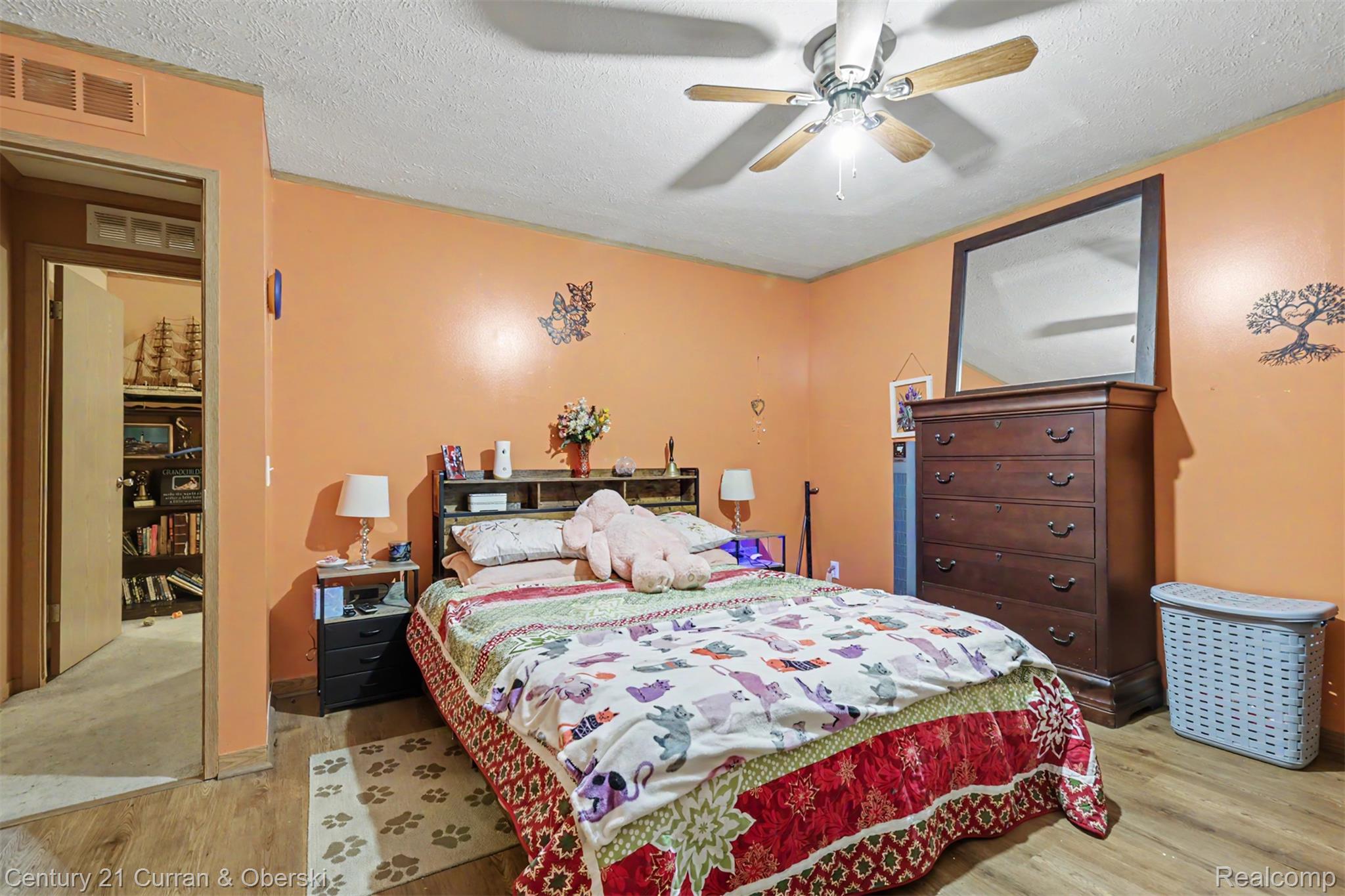 24519 Manchester Property Photo 23