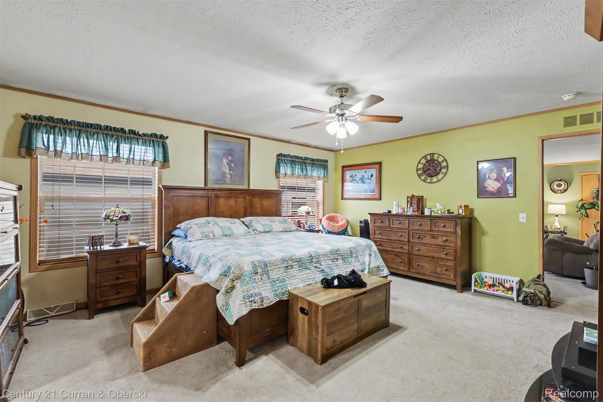 24519 Manchester Property Photo 25