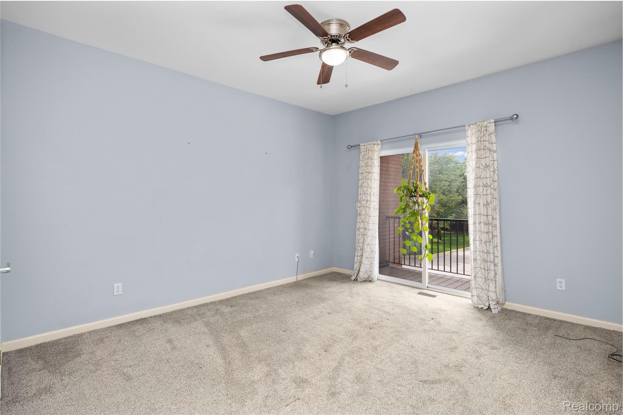 30695 Ardmore Court Property Photo 24
