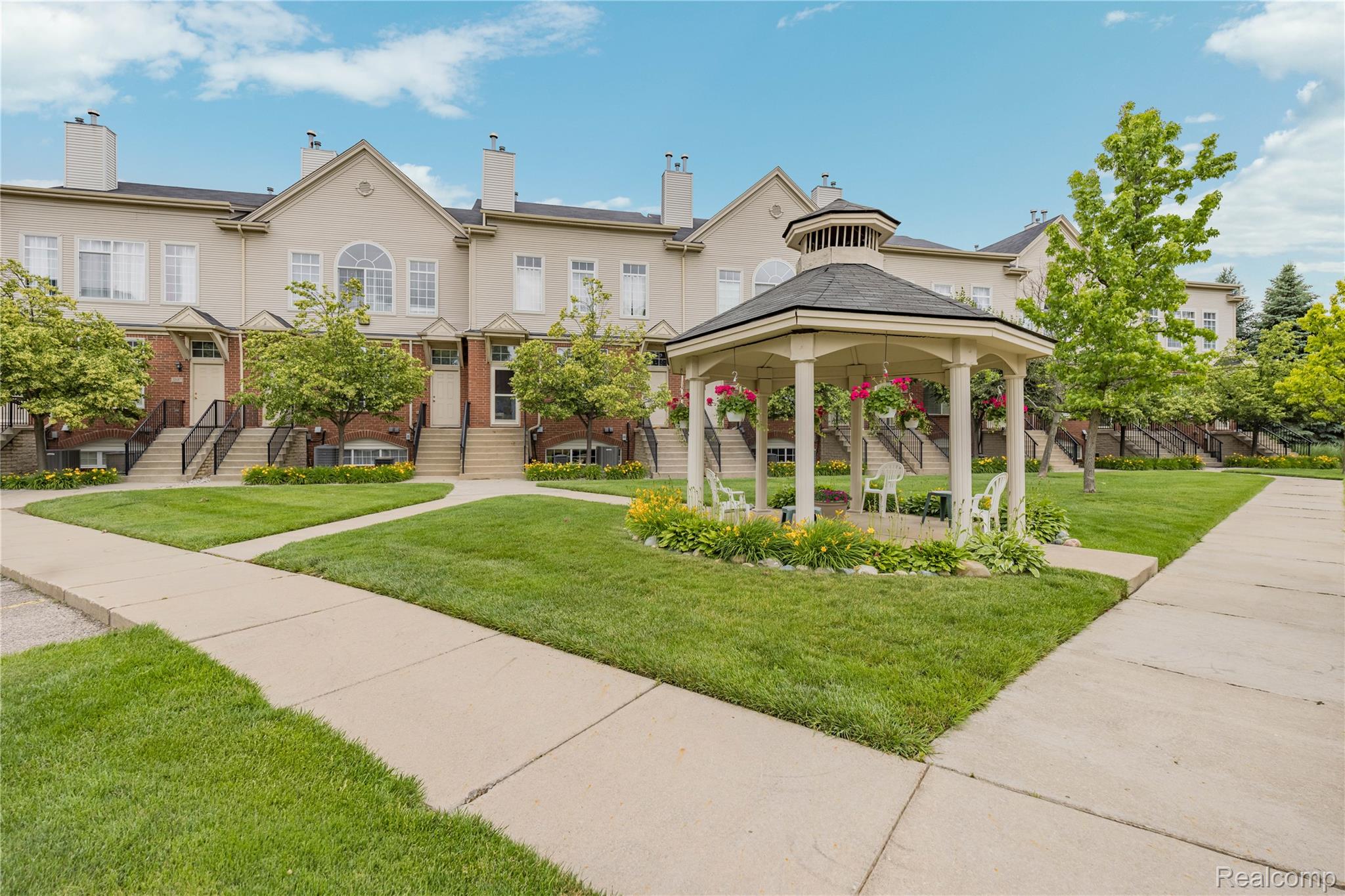 30695 Ardmore Court Property Photo 44