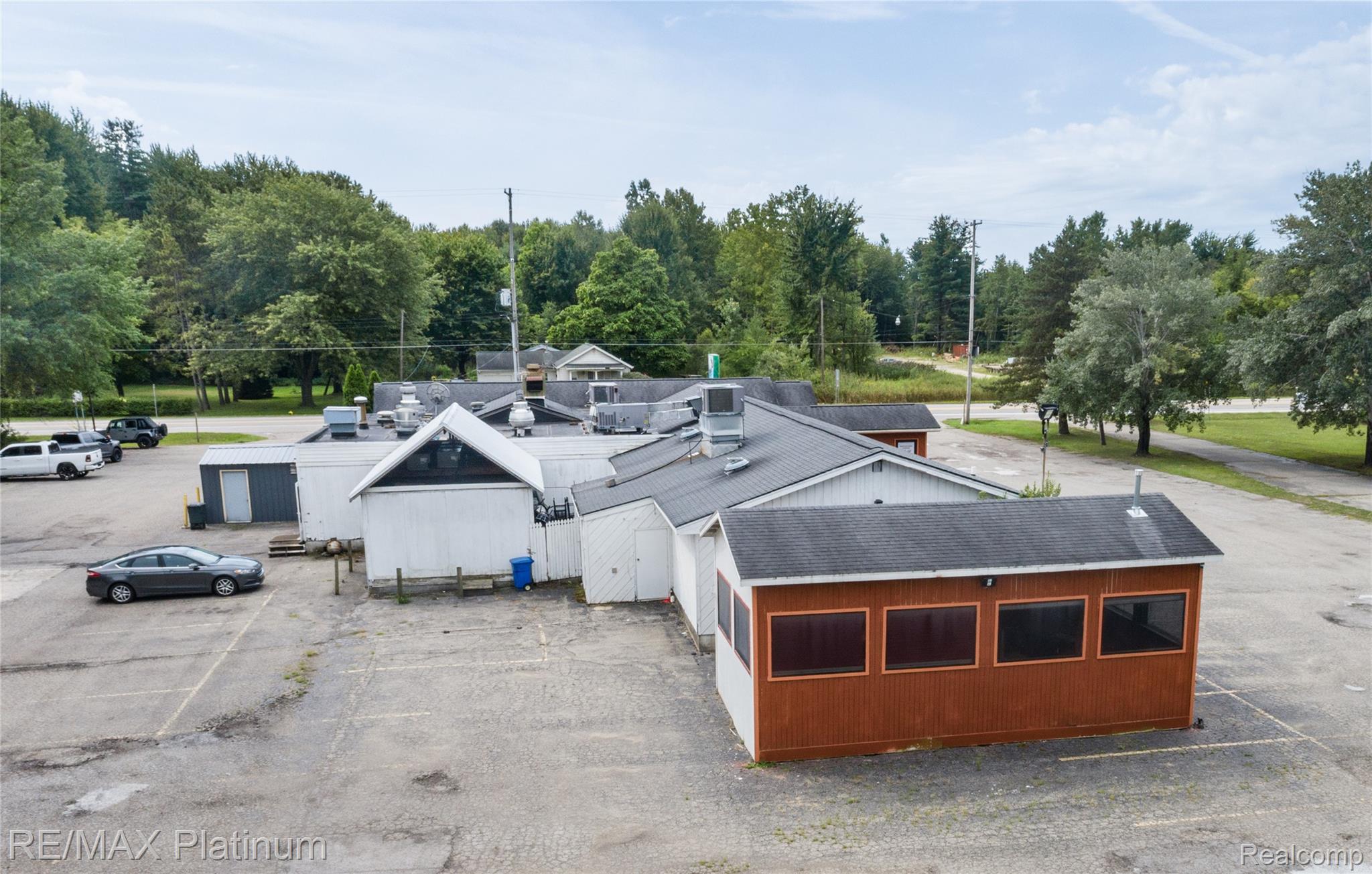 6468 W Vienna Road Property Photo 8