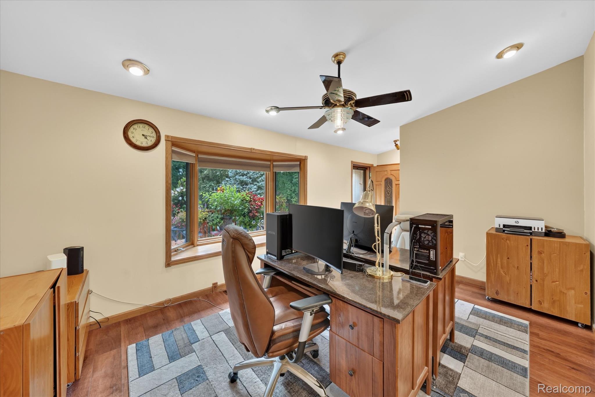 5001 Mohawk Avenue Property Photo 10