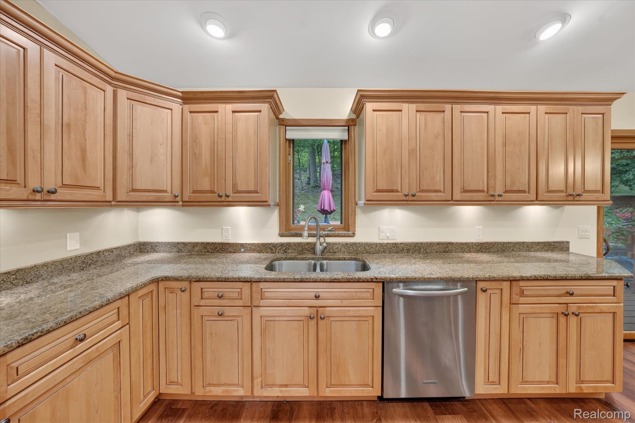 5001 Mohawk Avenue Property Photo 15