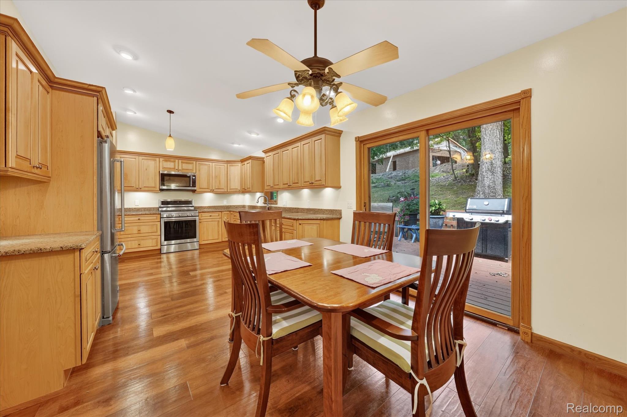 5001 Mohawk Avenue Property Photo 17