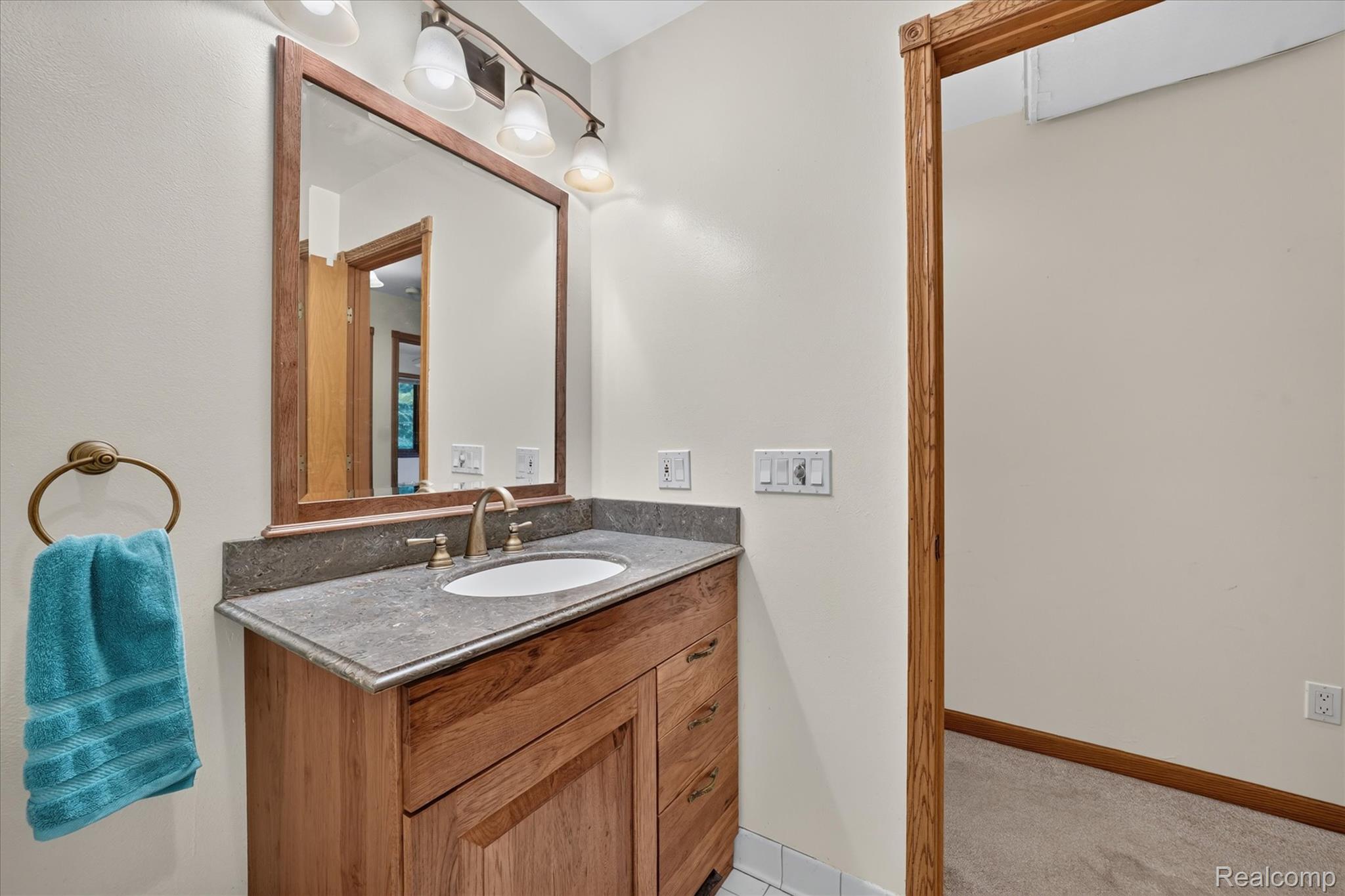 5001 Mohawk Avenue Property Photo 29