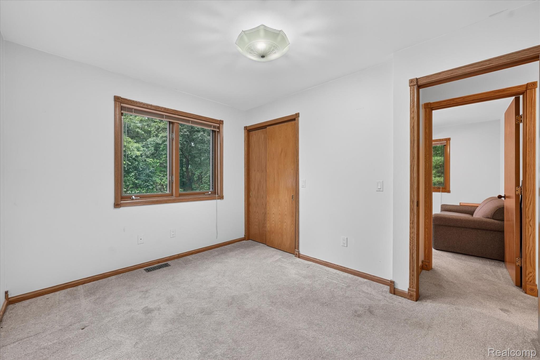 5001 Mohawk Avenue Property Photo 35