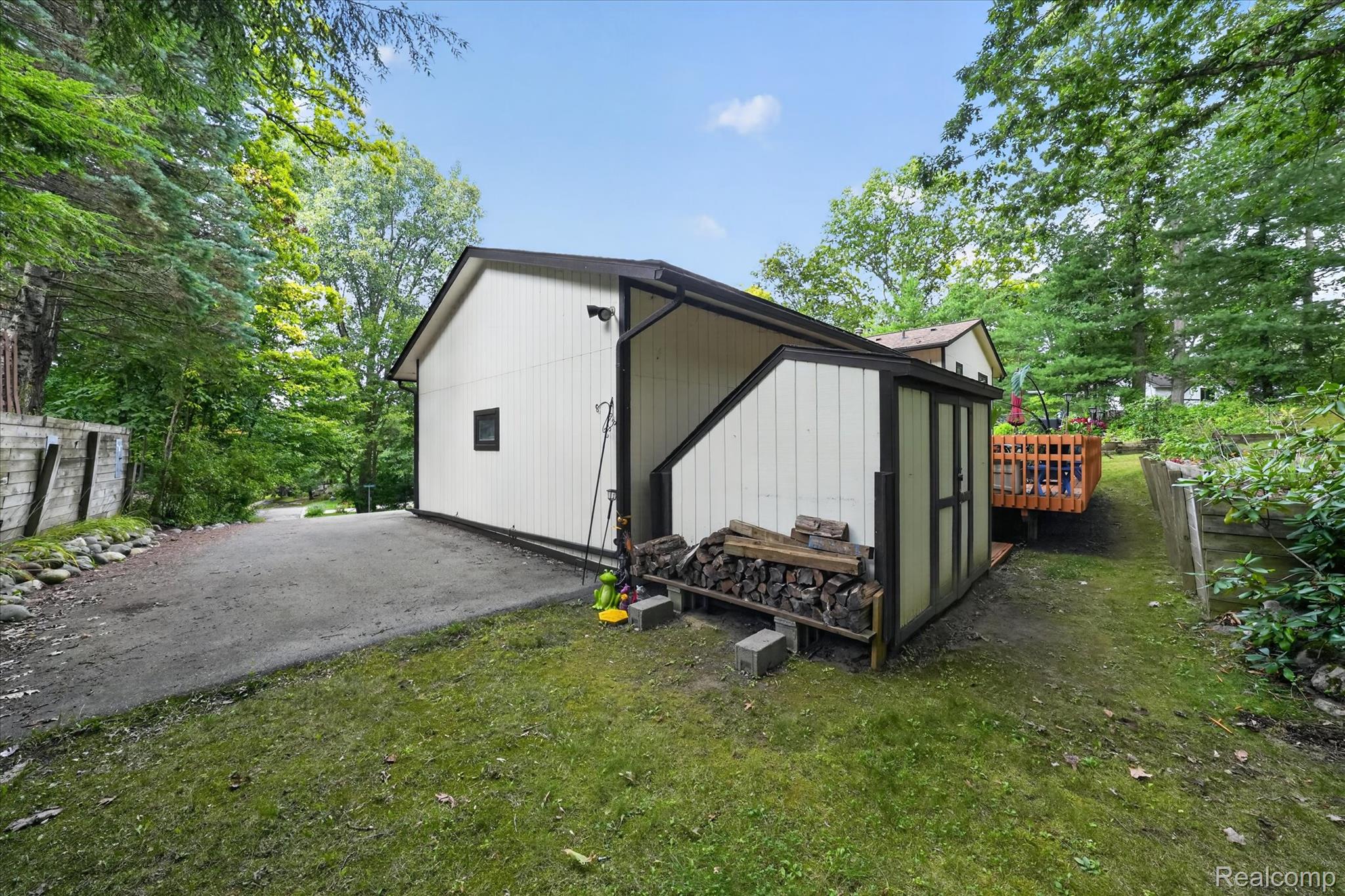 5001 Mohawk Avenue Property Photo 40