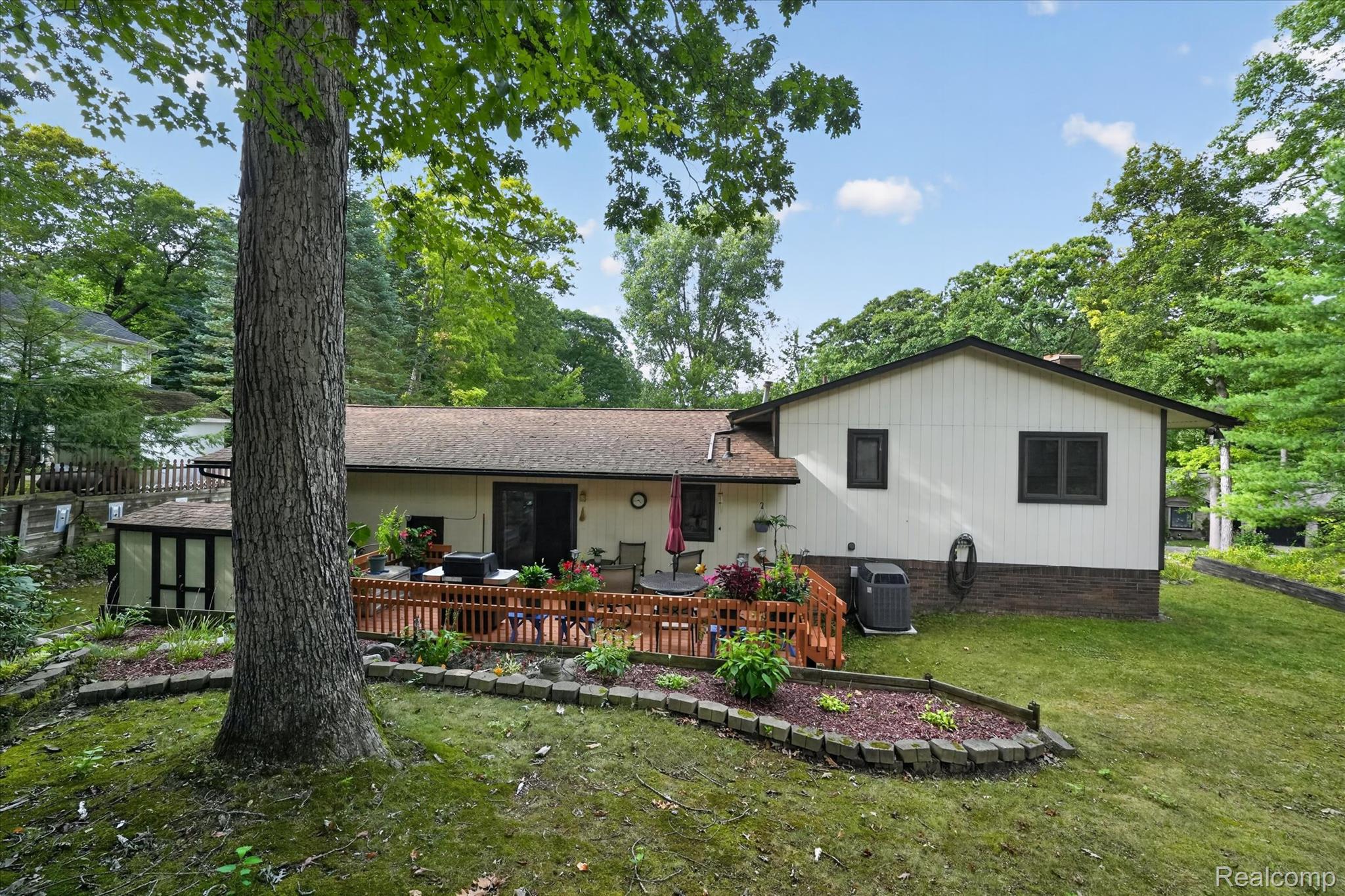 5001 Mohawk Avenue Property Photo 41