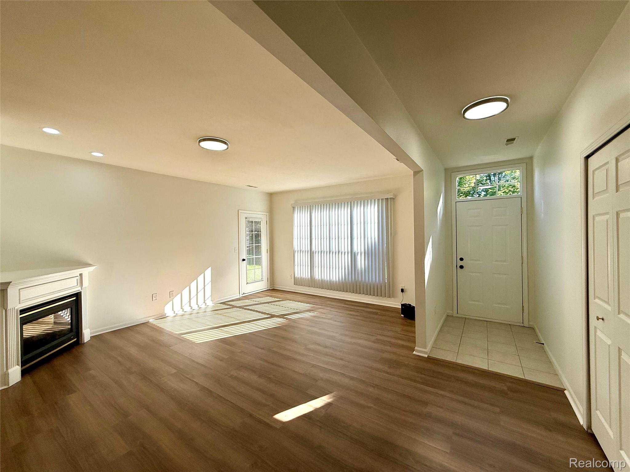 18107 Chesapeake Circle Property Photo 3