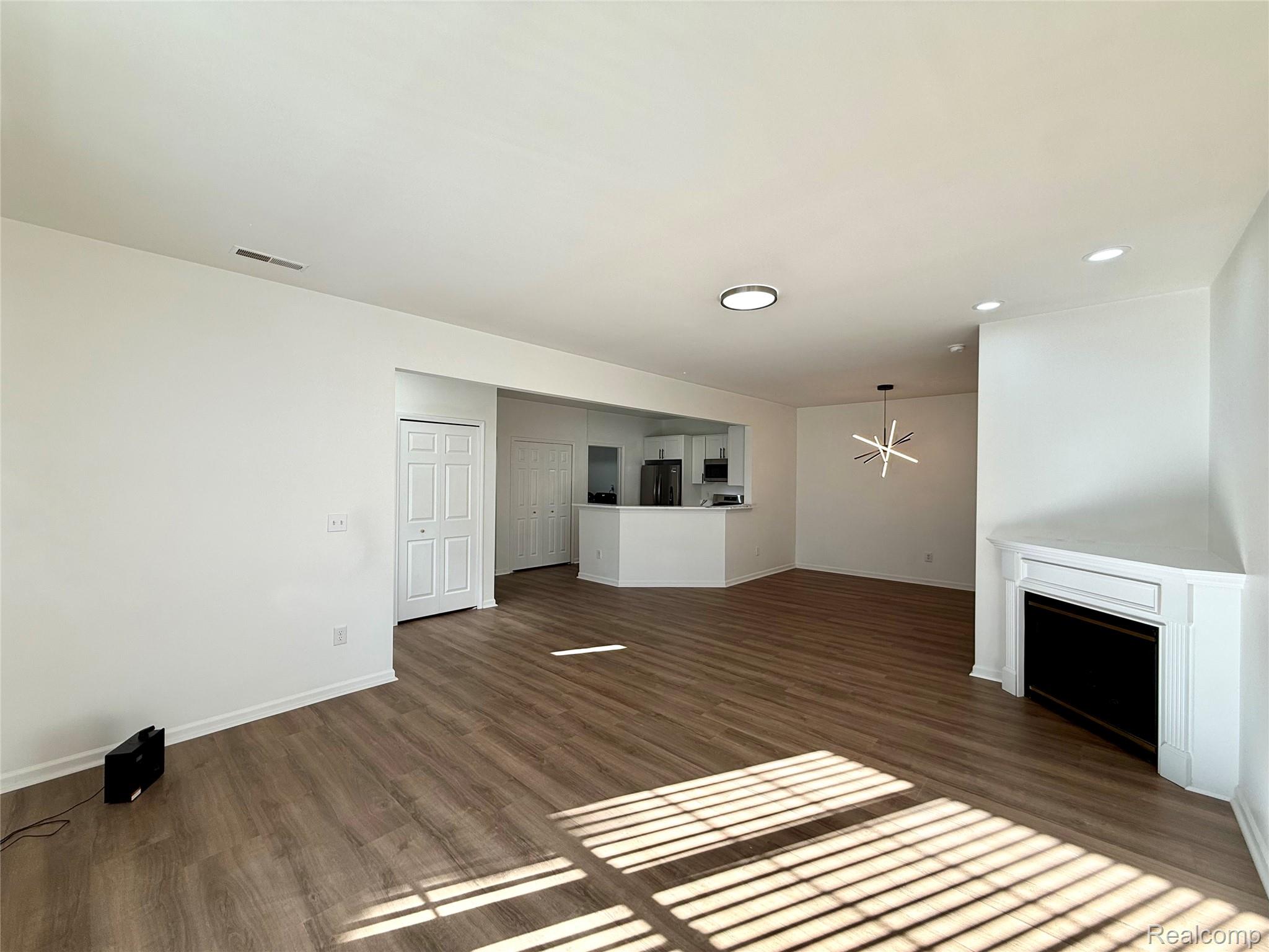 18107 Chesapeake Circle Property Photo 7