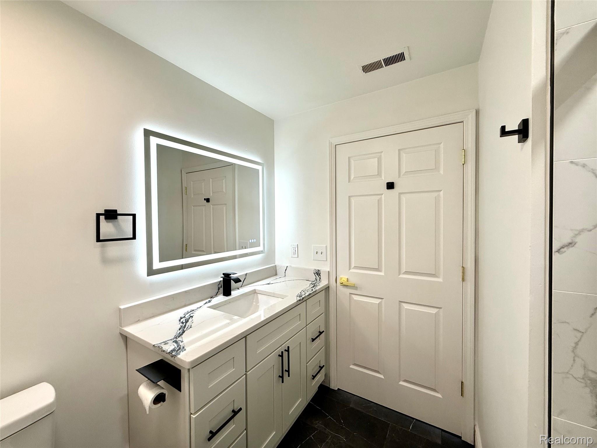 18107 Chesapeake Circle Property Photo 23