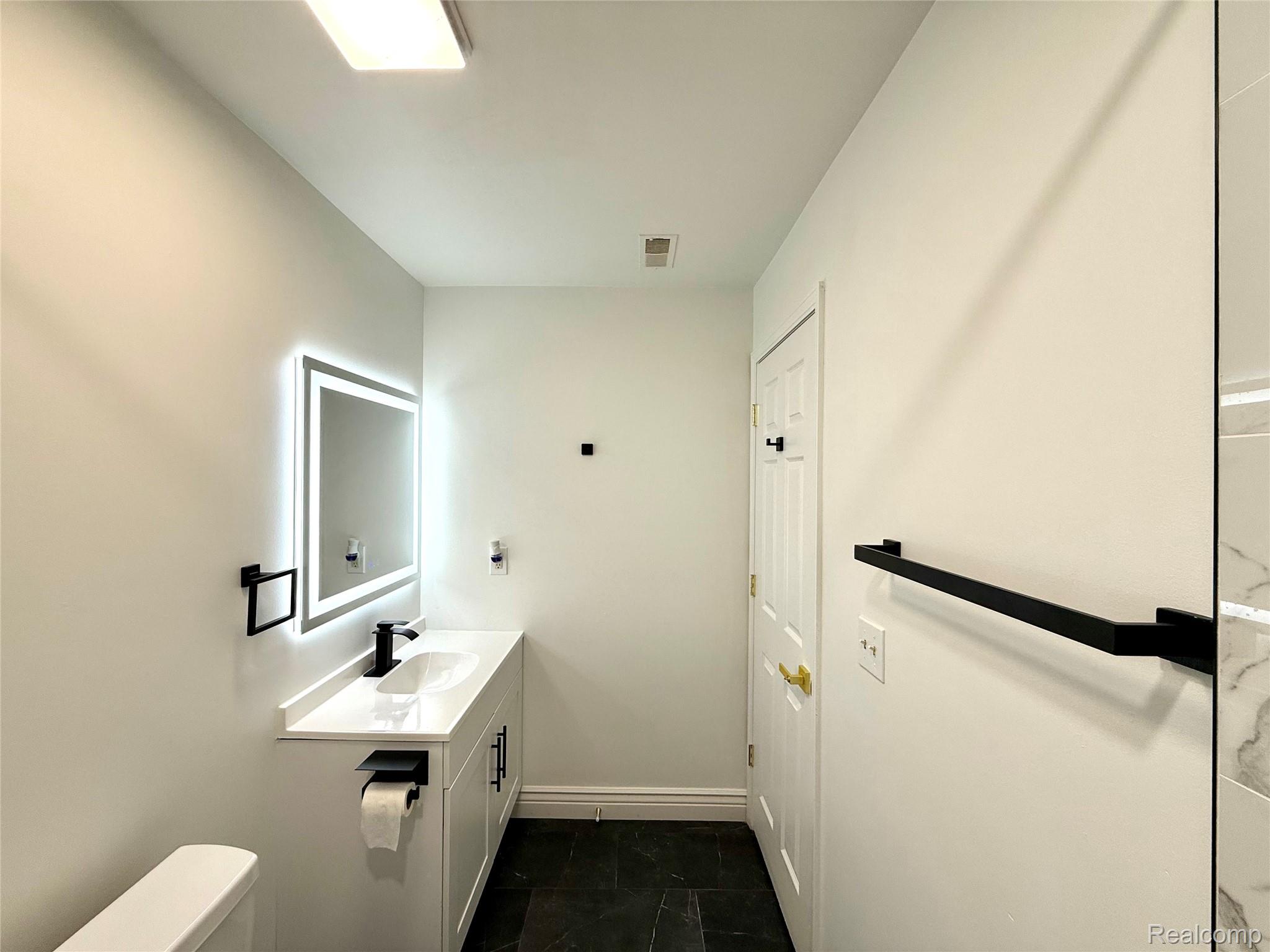 18107 Chesapeake Circle Property Photo 28