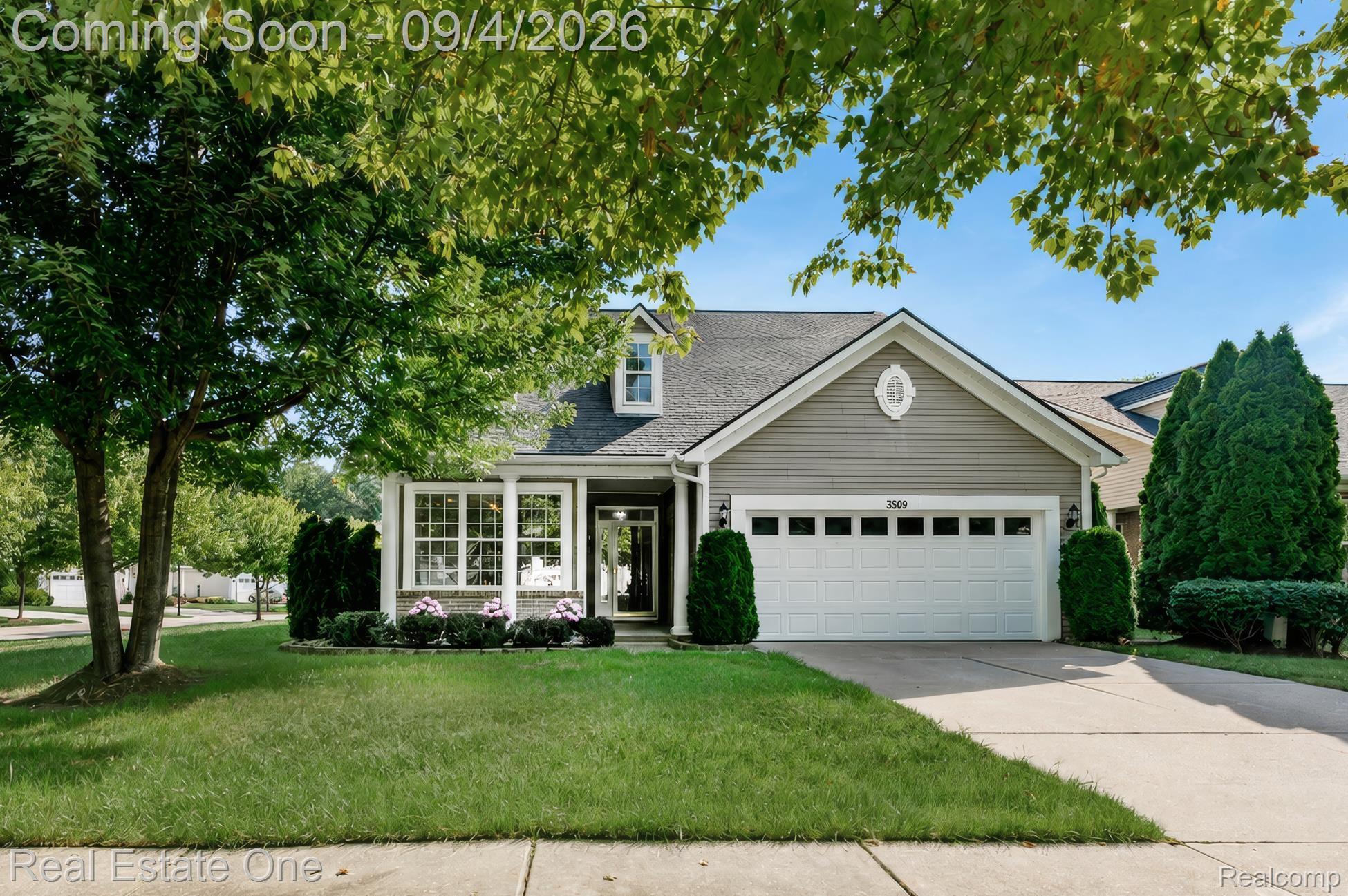 3509 Riverside Drive Property Photo 1