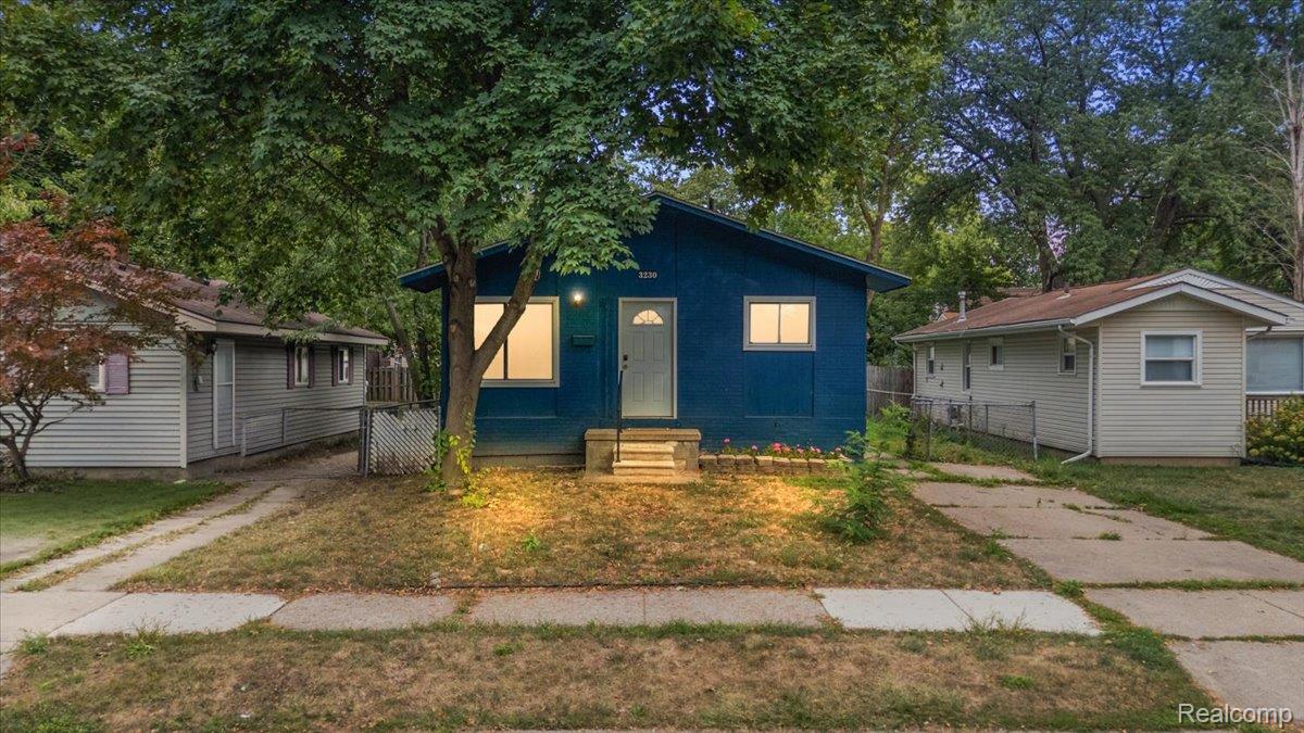 3230 Harris Street Property Photo 1
