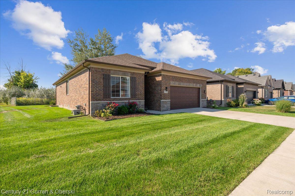 15360 Eton Pointe Drive Property Photo 1