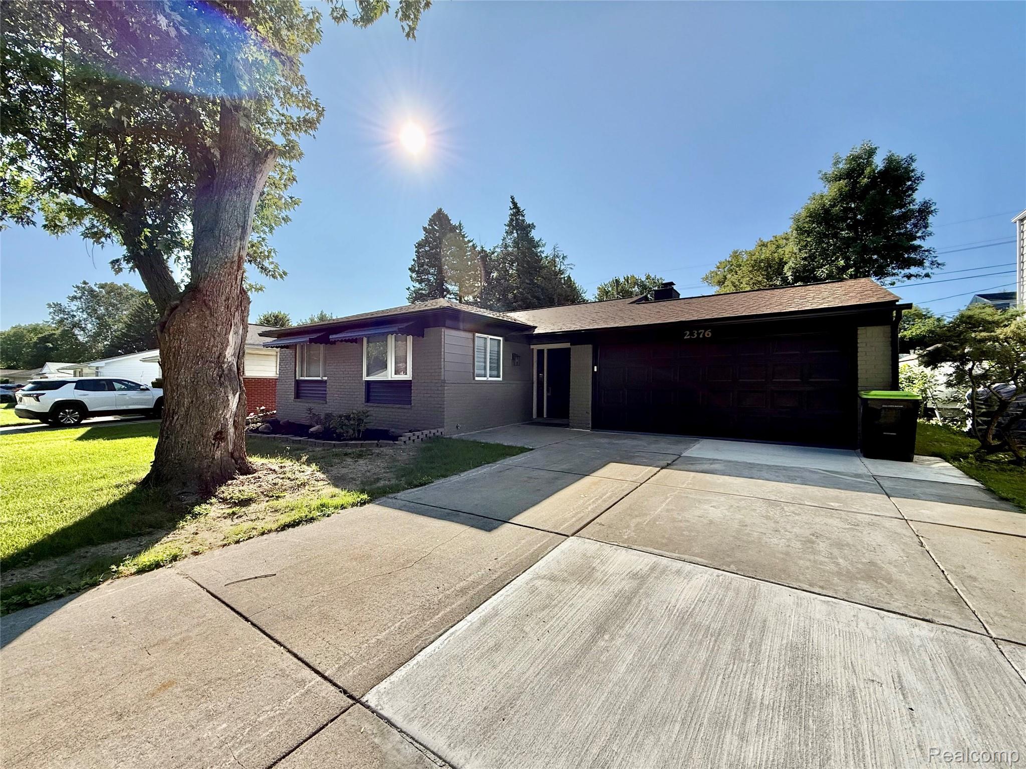 2376 Hempstead Road Property Photo 2