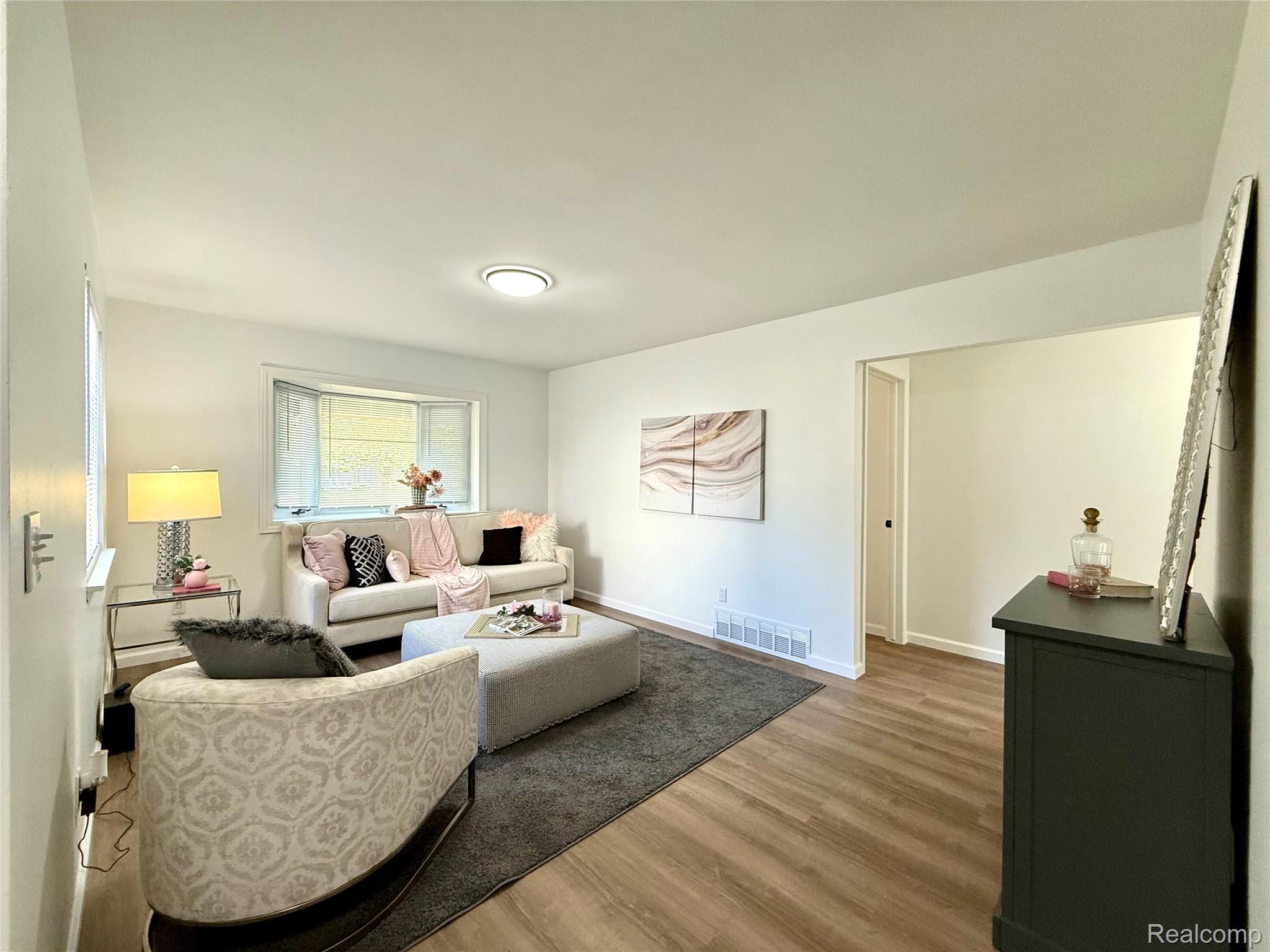 2376 Hempstead Road Property Photo 4