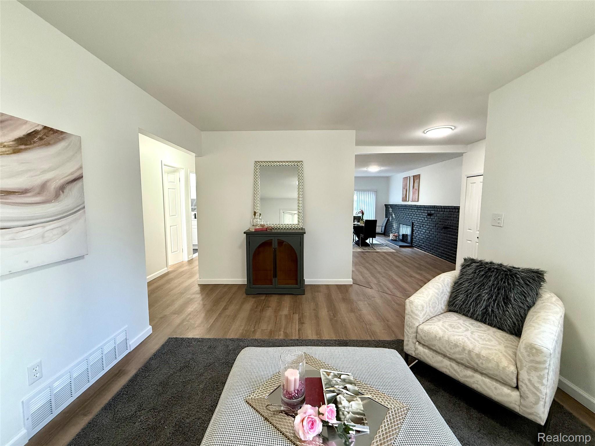 2376 Hempstead Road Property Photo 8