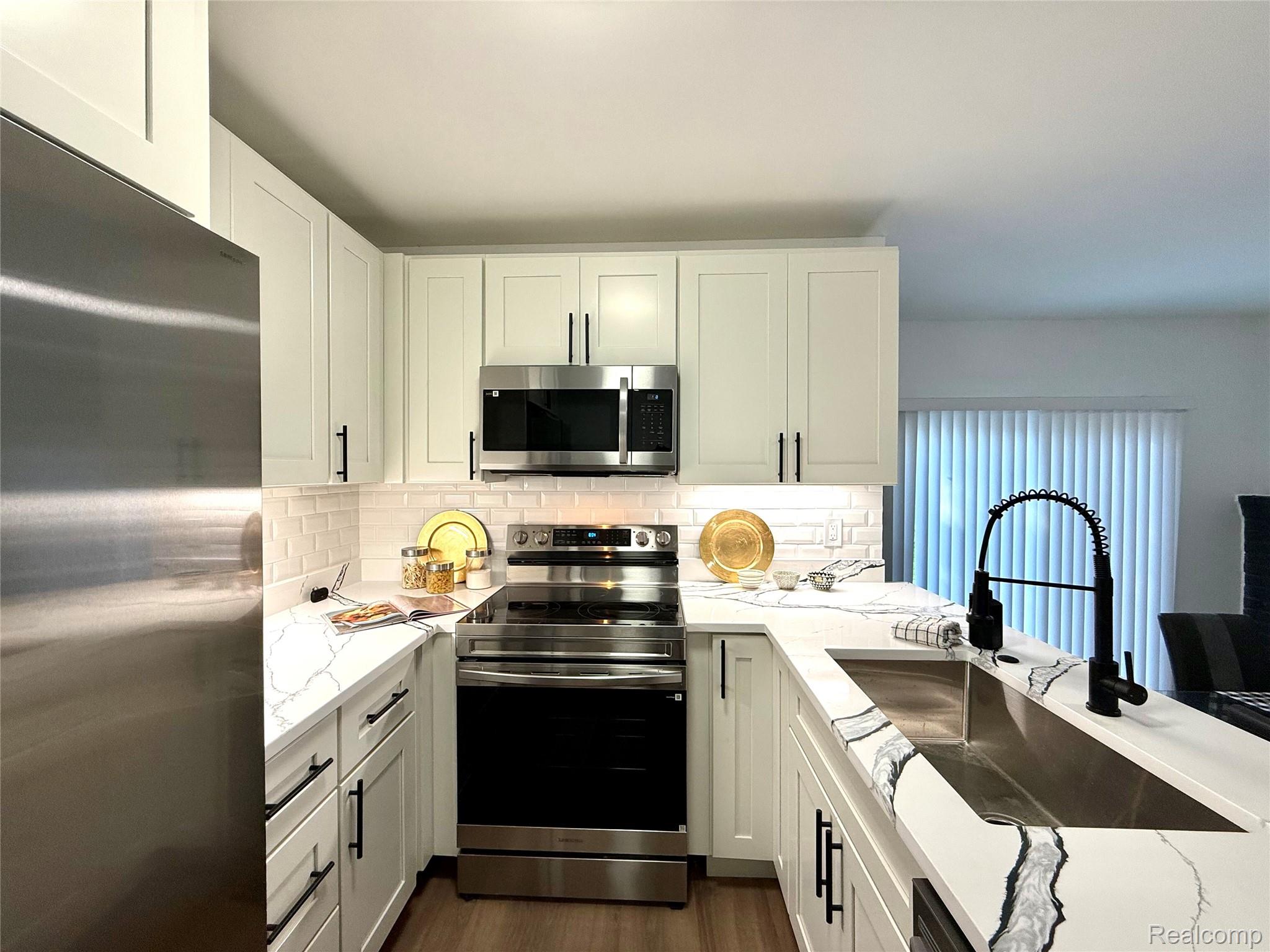 2376 Hempstead Road Property Photo 19