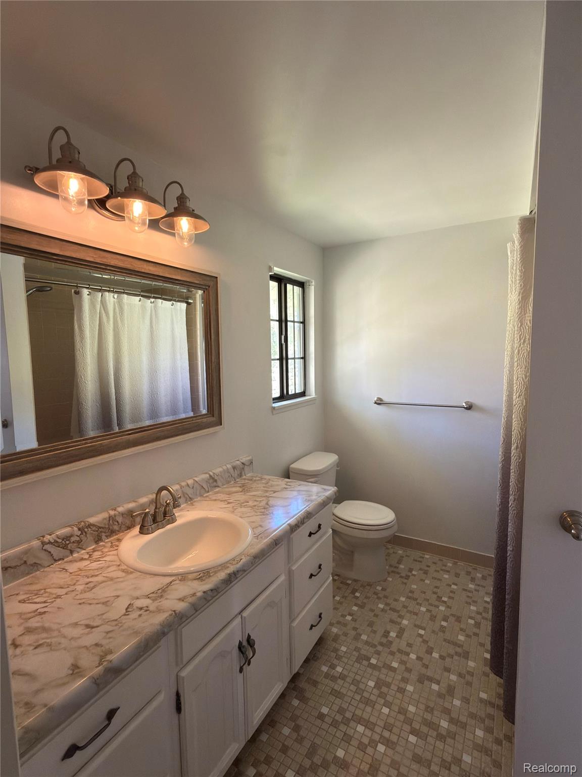 2846 Trailwood Drive Property Photo 16