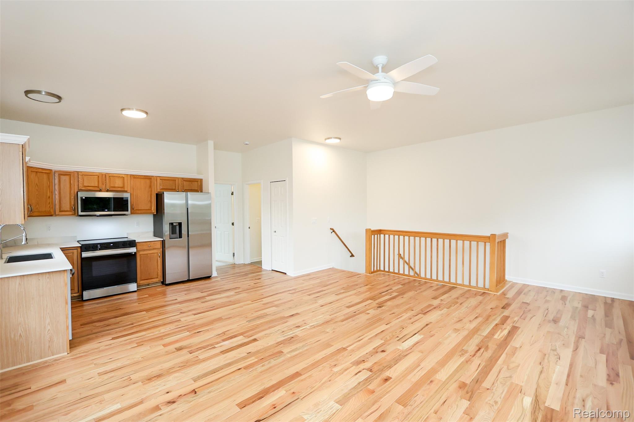 52 W Bethune Street Property Photo 5